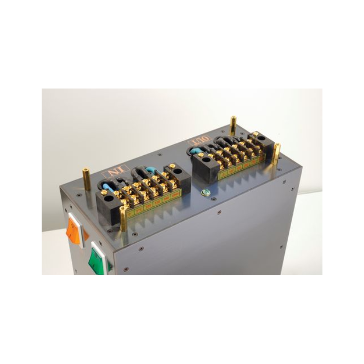 ISOCLEAN POWER VDH-PT-3030 V 3000W (VDH) 鍍銀接線隔離牛 隔離變壓器 (1隻) (圖是一對)