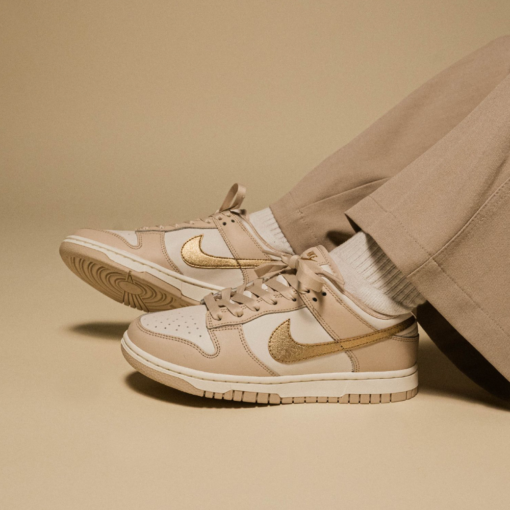 Nike Dunk Low Ess Trend 女 璀璨 金箔 奶茶 金勾 穿搭 經典 休閒鞋 DX5930-001