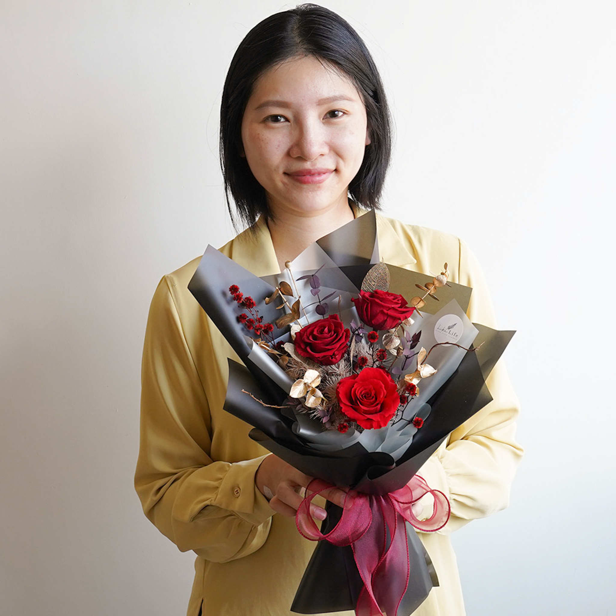 黑森林紅玫瑰花束,情人節送花,代客送花推薦,情人節花束,台北代客送花服務