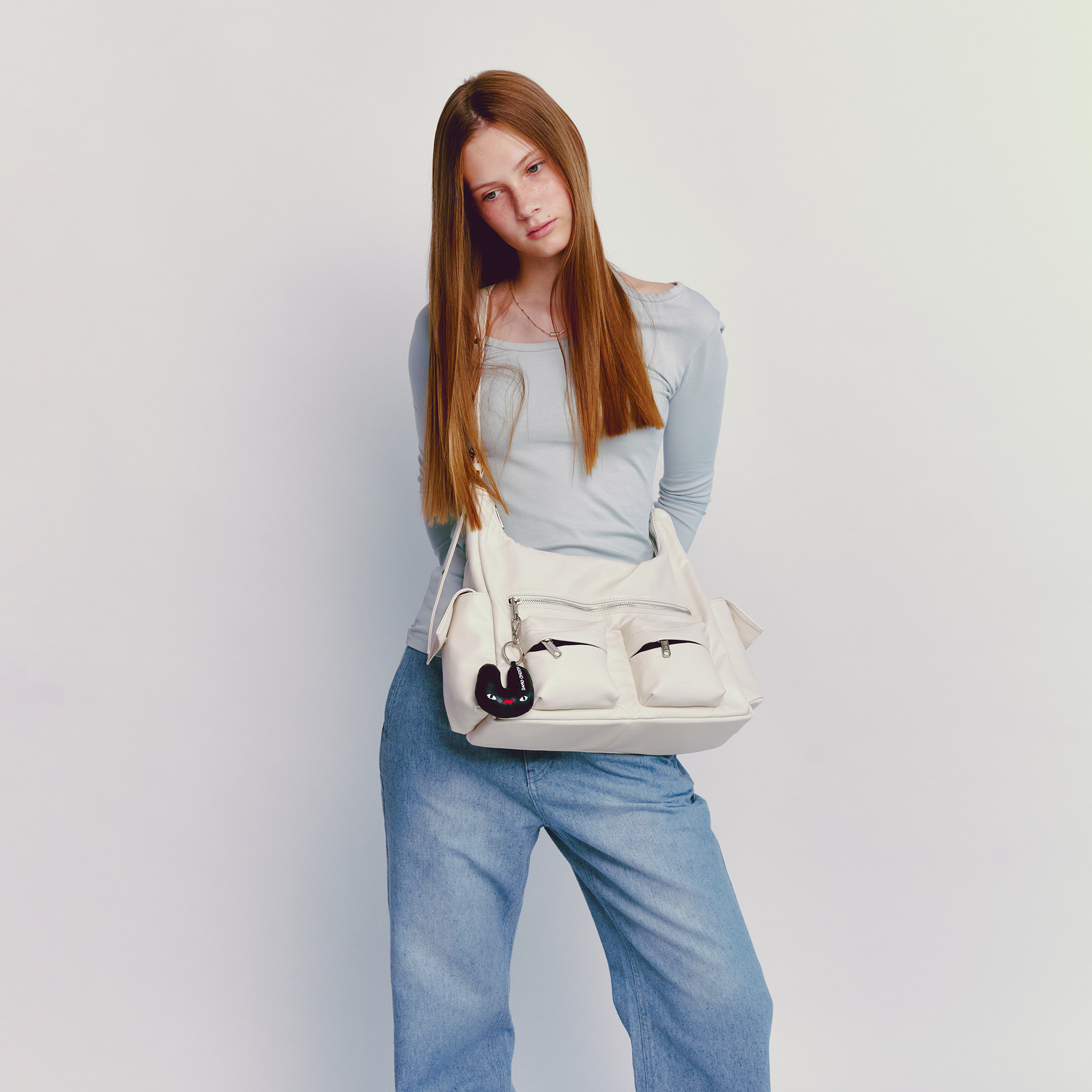 ★SAMO ONDOH★ Pocket mug bag L nappa ivory SMO_B01464 SAMO ONDOH] Pocket Mug Bag L – Arielle Store