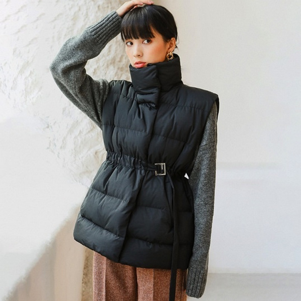 Short down vest