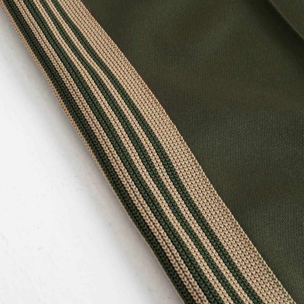 直筒NEEDLES X BORN FREE 別注TRACK PANTS - OLIVE /BEIGE