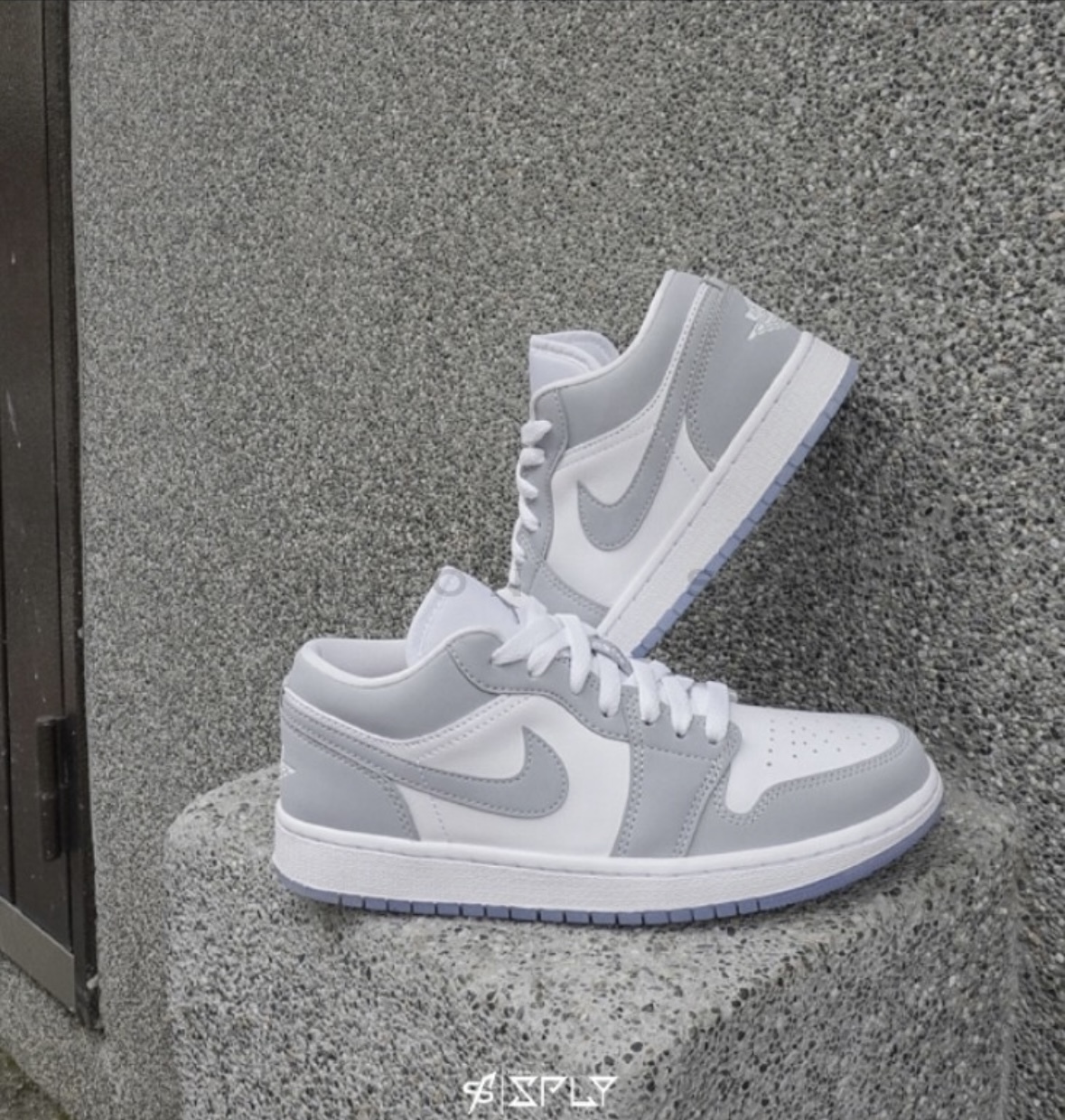 Air Jordan 1 Low 灰白 煙灰 小DIOR DC0774-105