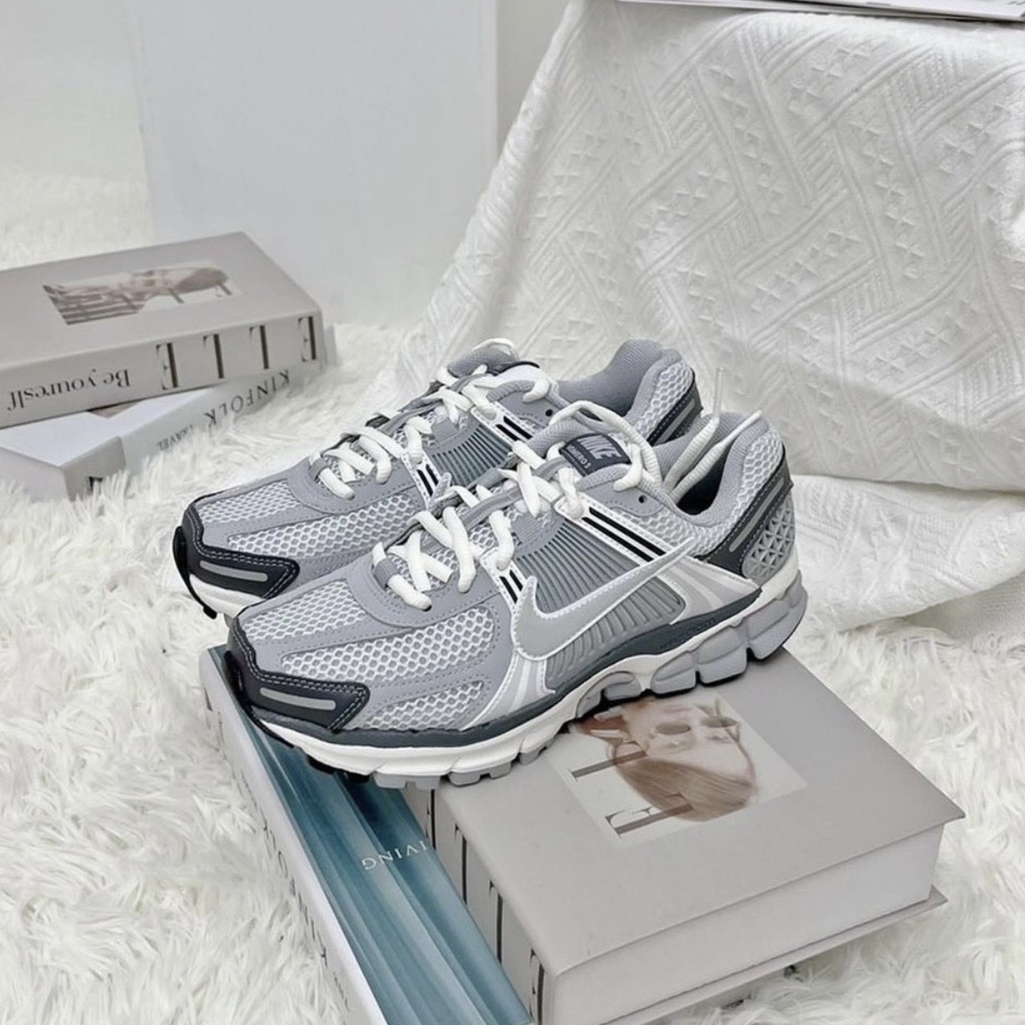 Nike Air Zoom Vomero 5 米灰銀 緩震 運動慢跑鞋 女鞋 FD9919-001