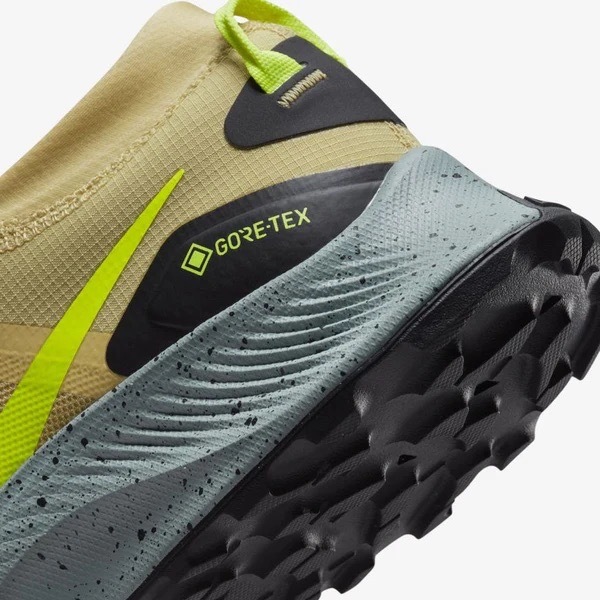 NIKE PEGASUS TRAIL 3 GORE-TEX