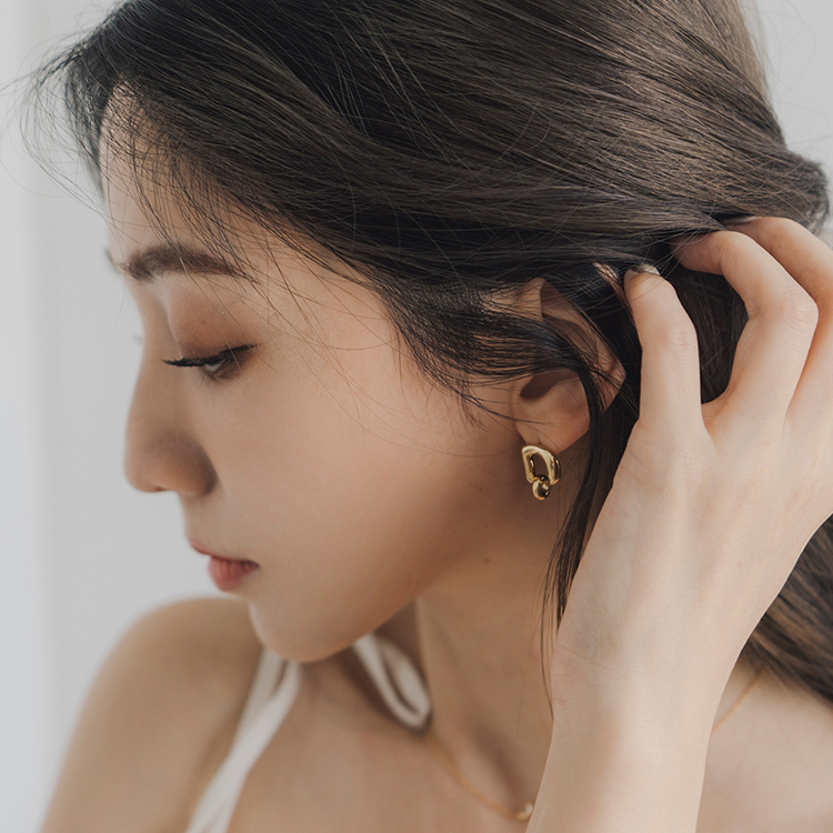 D字釦式耳環