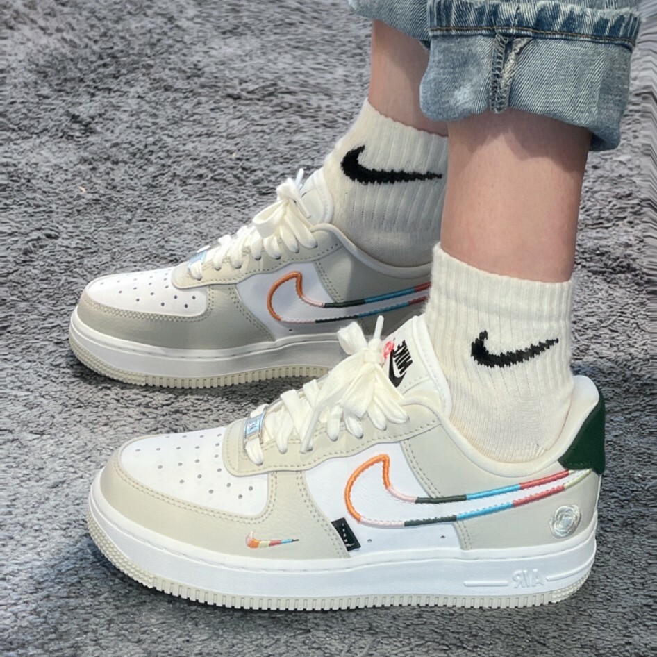 Nike Air Force 1'07 SE 玫瑰 花卉 刺繡 彩勾 白灰 女鞋