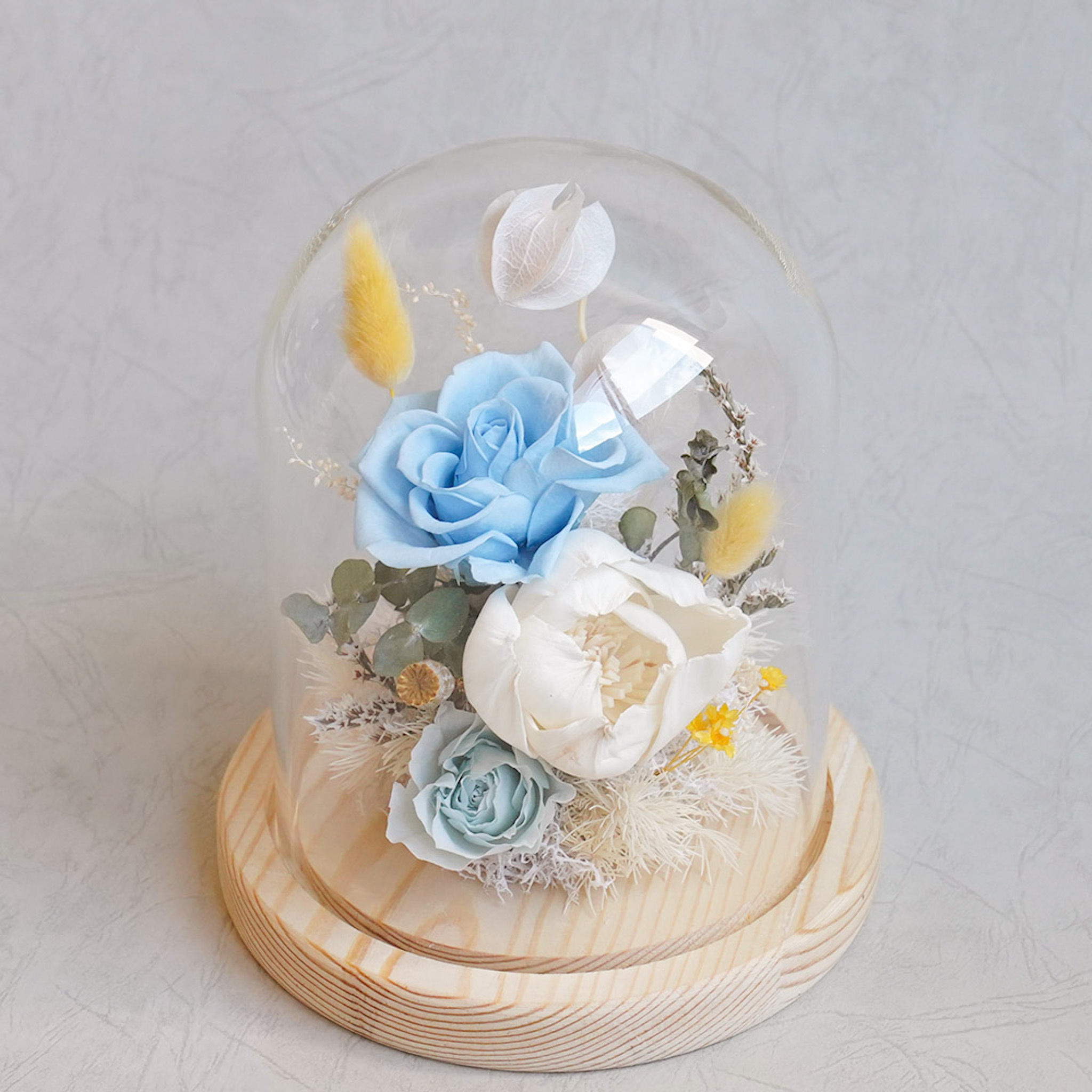 藍玫瑰永生花玻璃罩,永生花藍玫瑰花,藍玫瑰花玻璃罩推薦,台北喜歡生活乾燥花店,代客送花服務