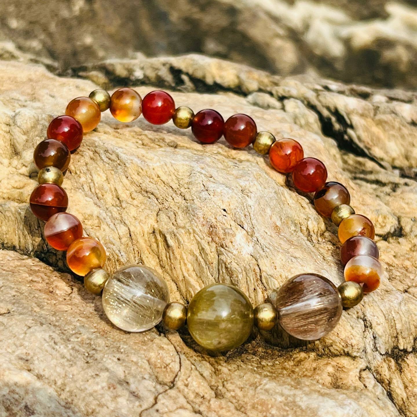 [Pachamama 帕查瑪瑪] 北紅瑪瑙+鈦髮晶+尼泊爾黃銅｜設計款水晶手串｜生命靈數水晶手串