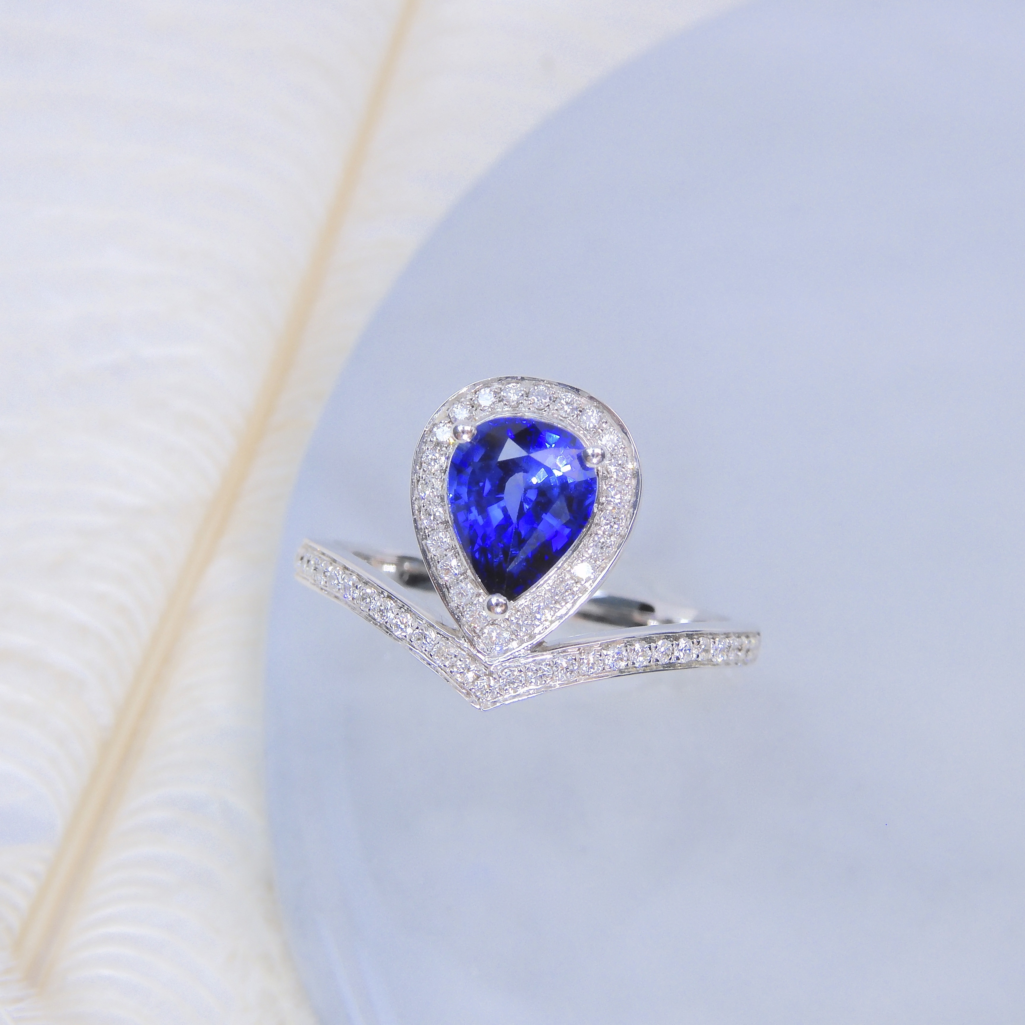 18K金 1.12ct 藍寶石戒指