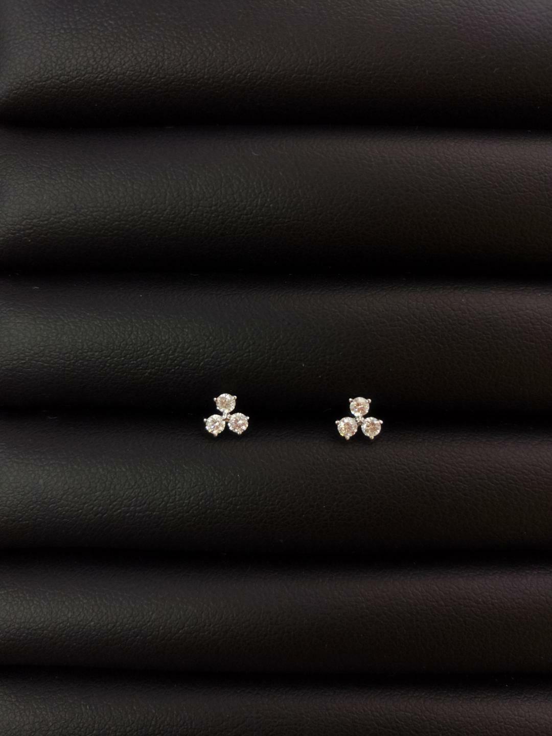 18K White Gold Diamond Earrings