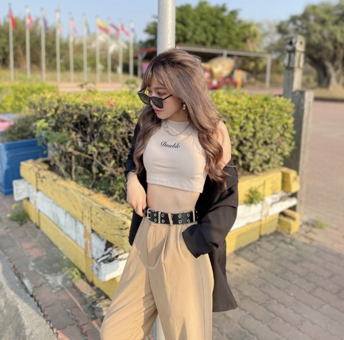 歐美double短版背心(C00036)