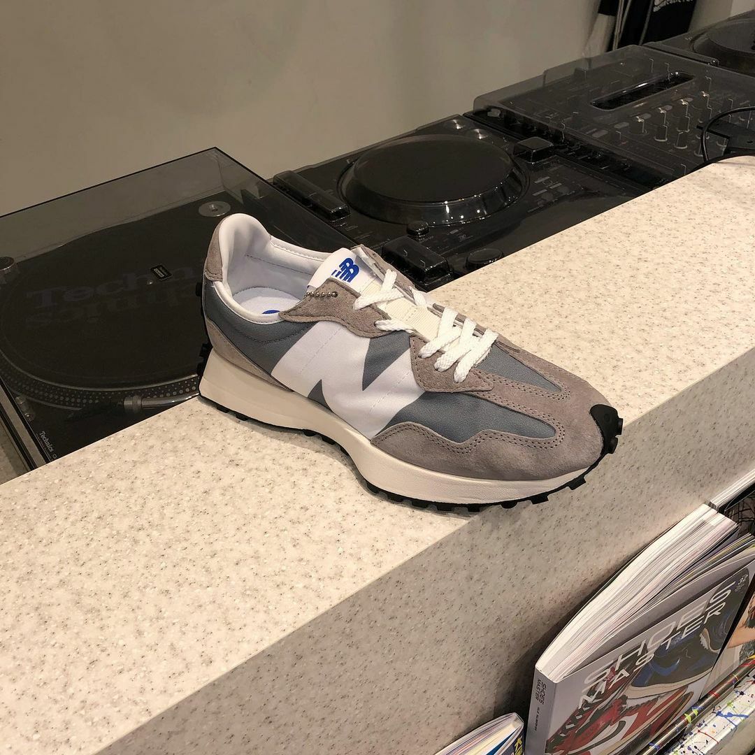 New Balance 327 元祖灰 灰色 淺灰 男女 麂皮 復古鞋 MS327LAB