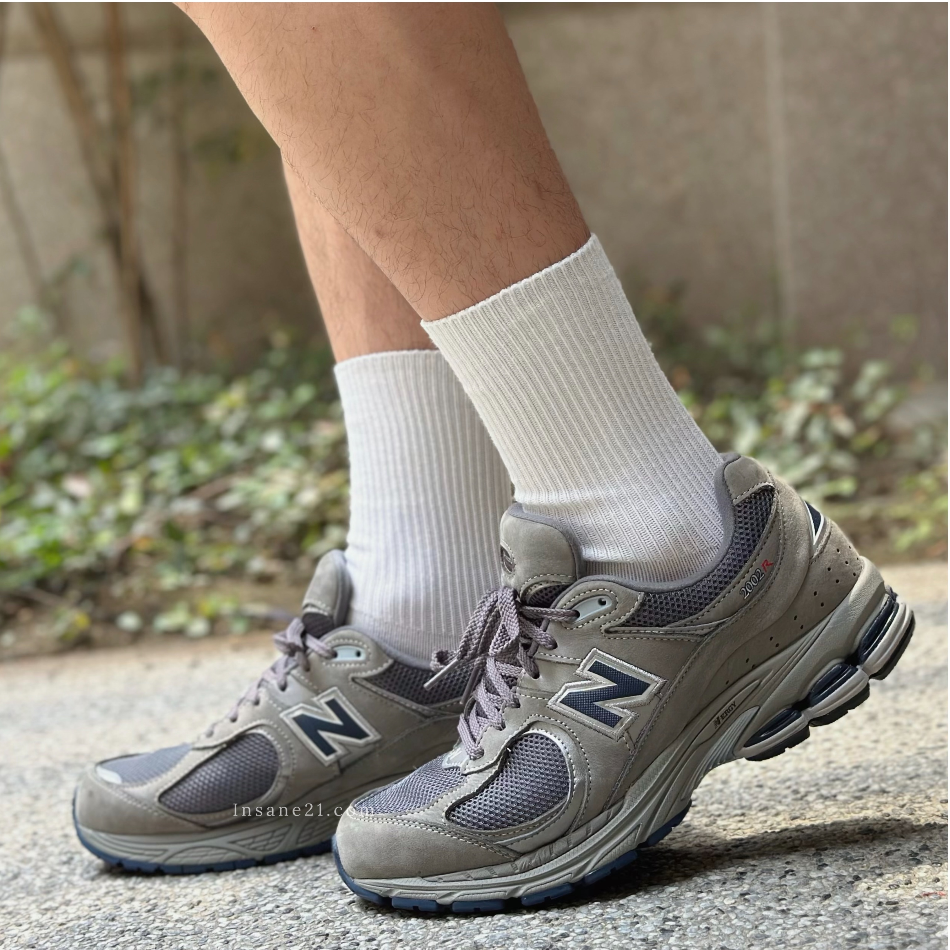 NEW BALANCE 2002R 深灰棕ML2002RA