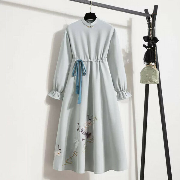Plus-size women's dress