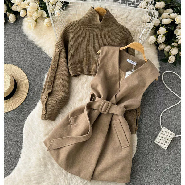 Pear-shaped body suit - top + tank top skirt