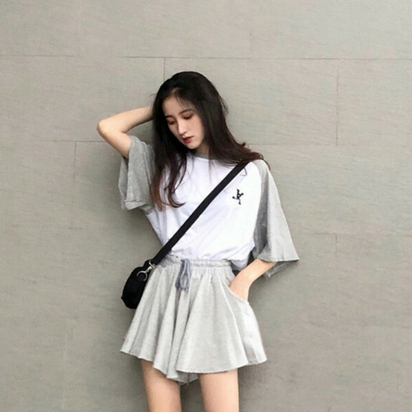 Foreign gas thin shorts suit