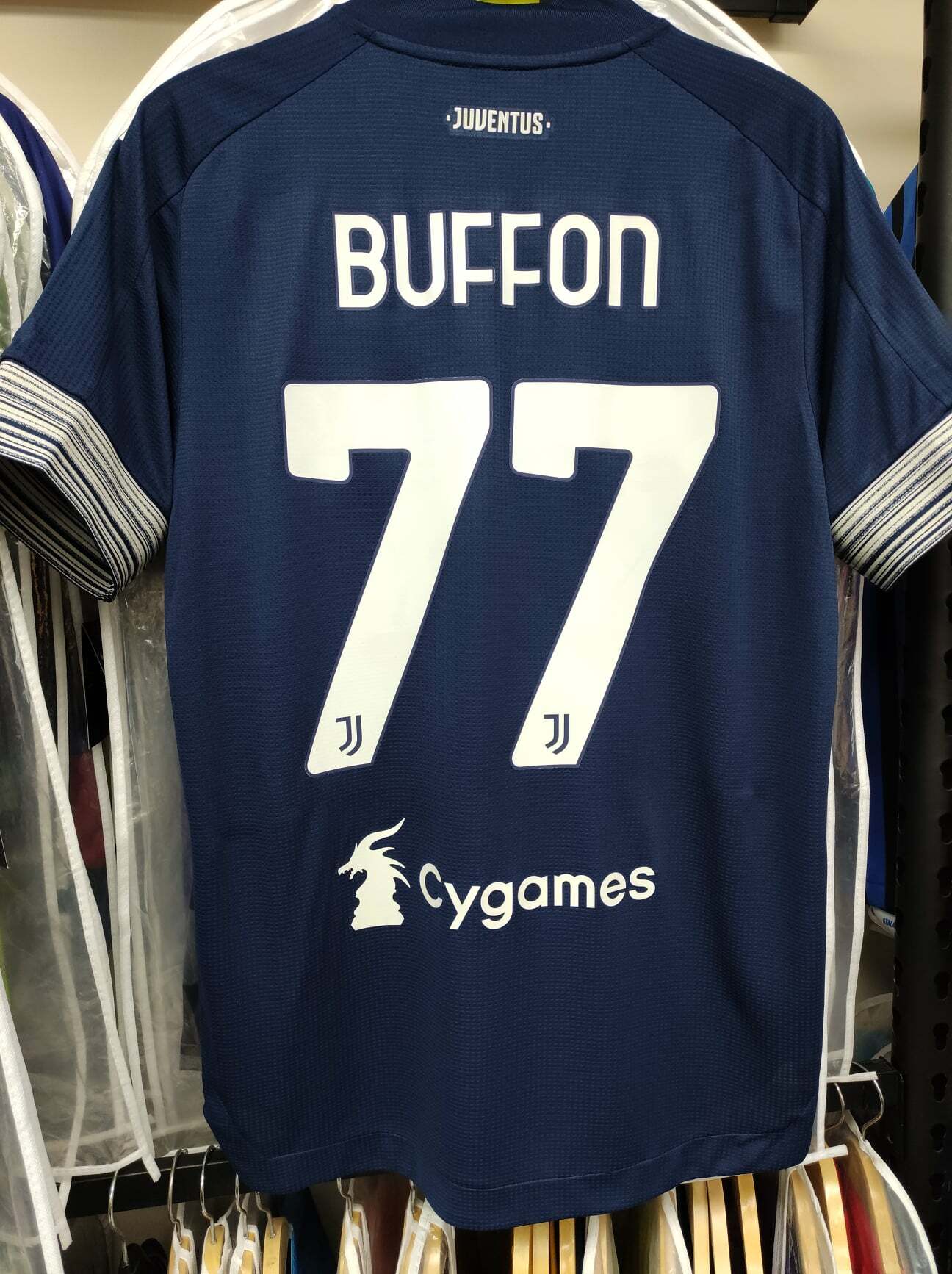 20-21祖雲達斯保方作客球員版球衣