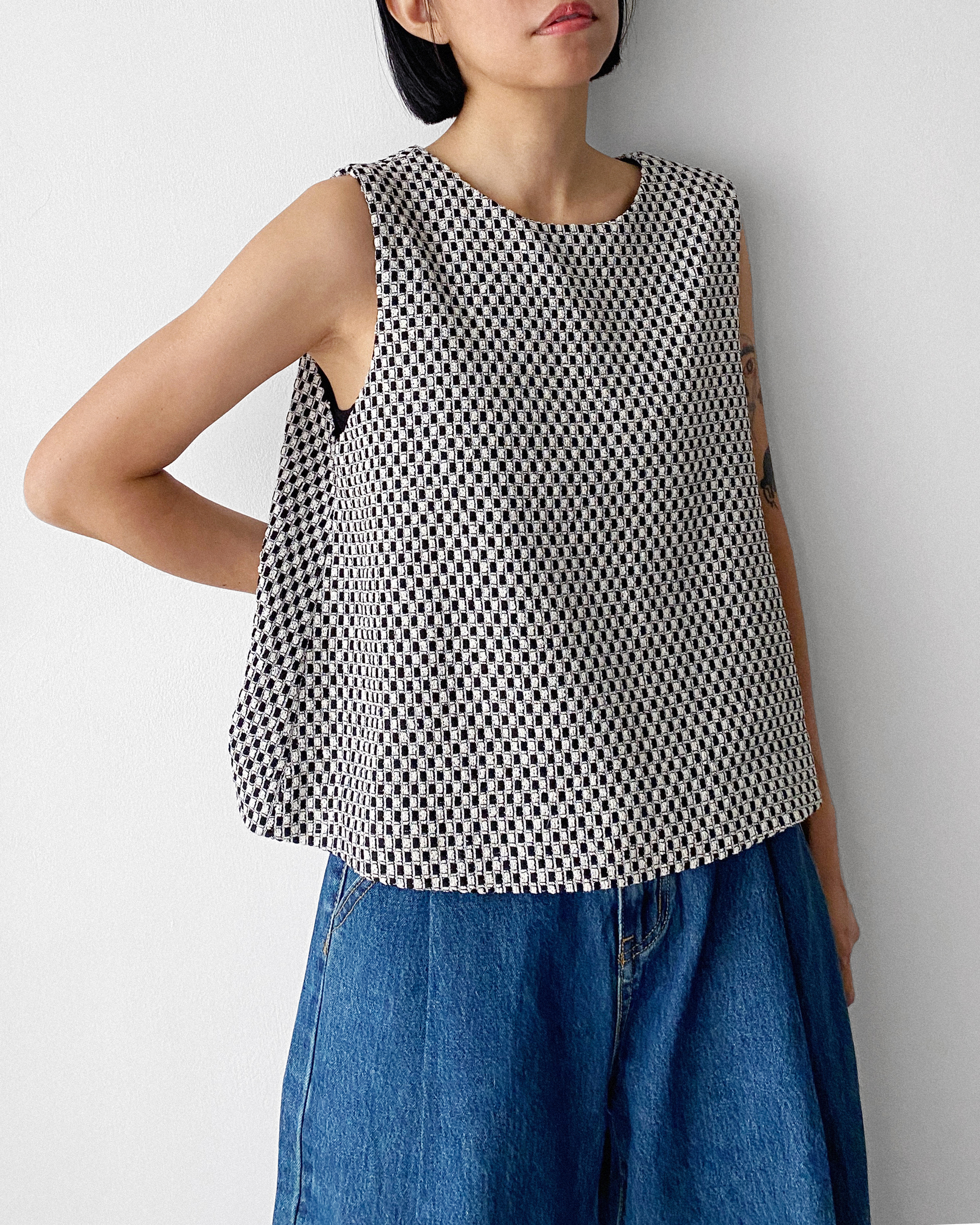 MFT-2366 黑白呢A字背心