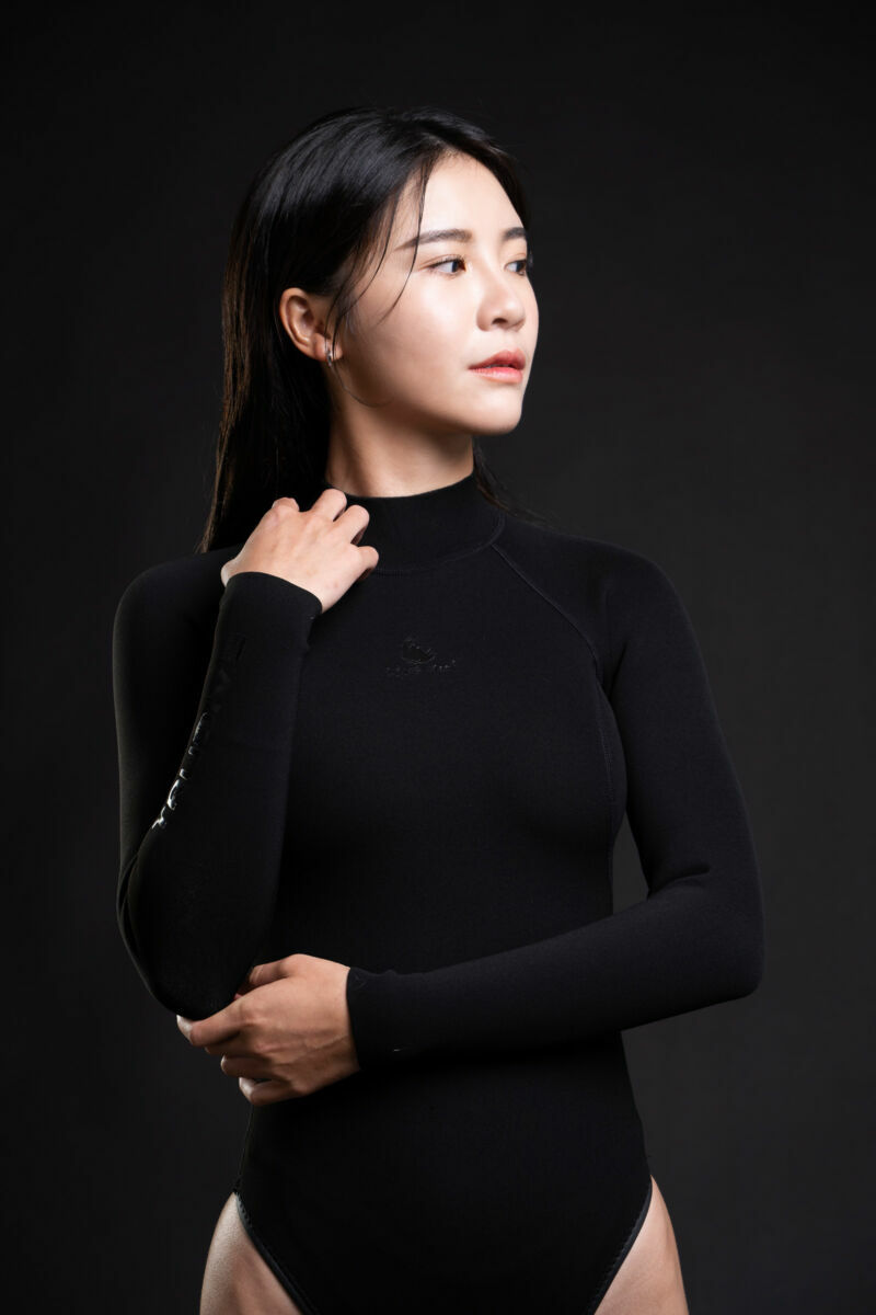 ※TRUDIVE【黑潮系列】1.5mm布面 高領防寒比基尼