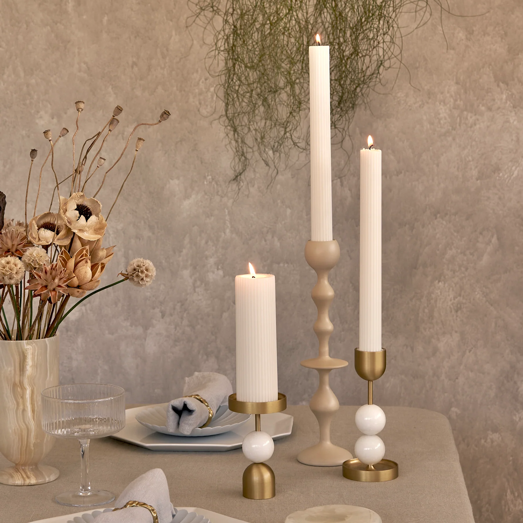 BLACK BLAZE 串珠黃銅燭台 白色L號