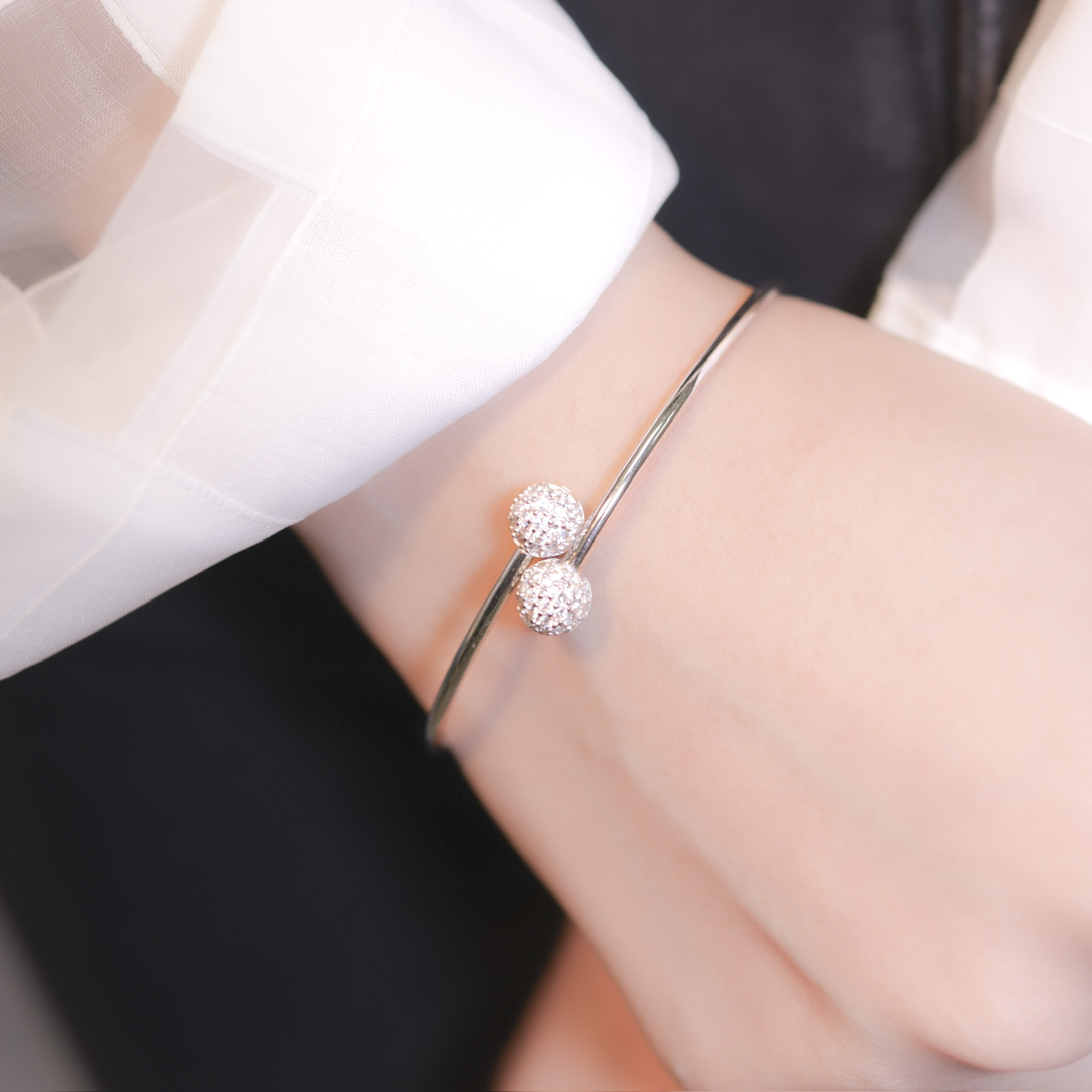 | 999 Silver・ White Gold | Destined Bracelet | BR0811 |