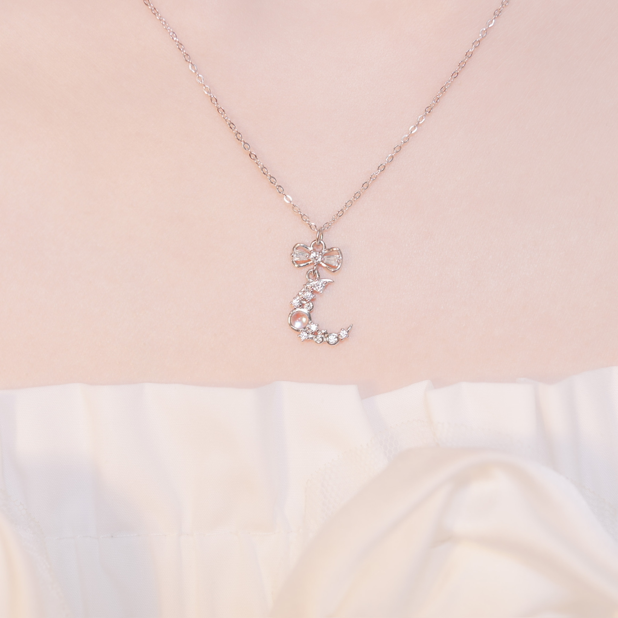 | 925 Silver | The Sweet Moon Necklace | NE0750 |