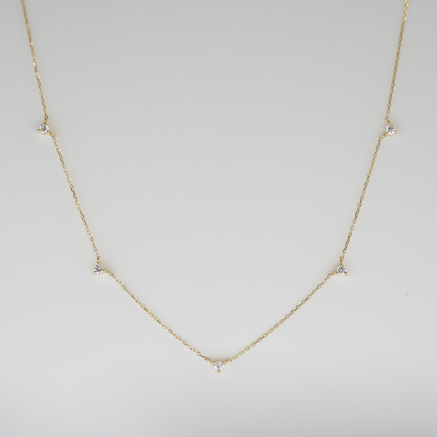 18K Gypsophila Diamond Necklace (5 diamonds)