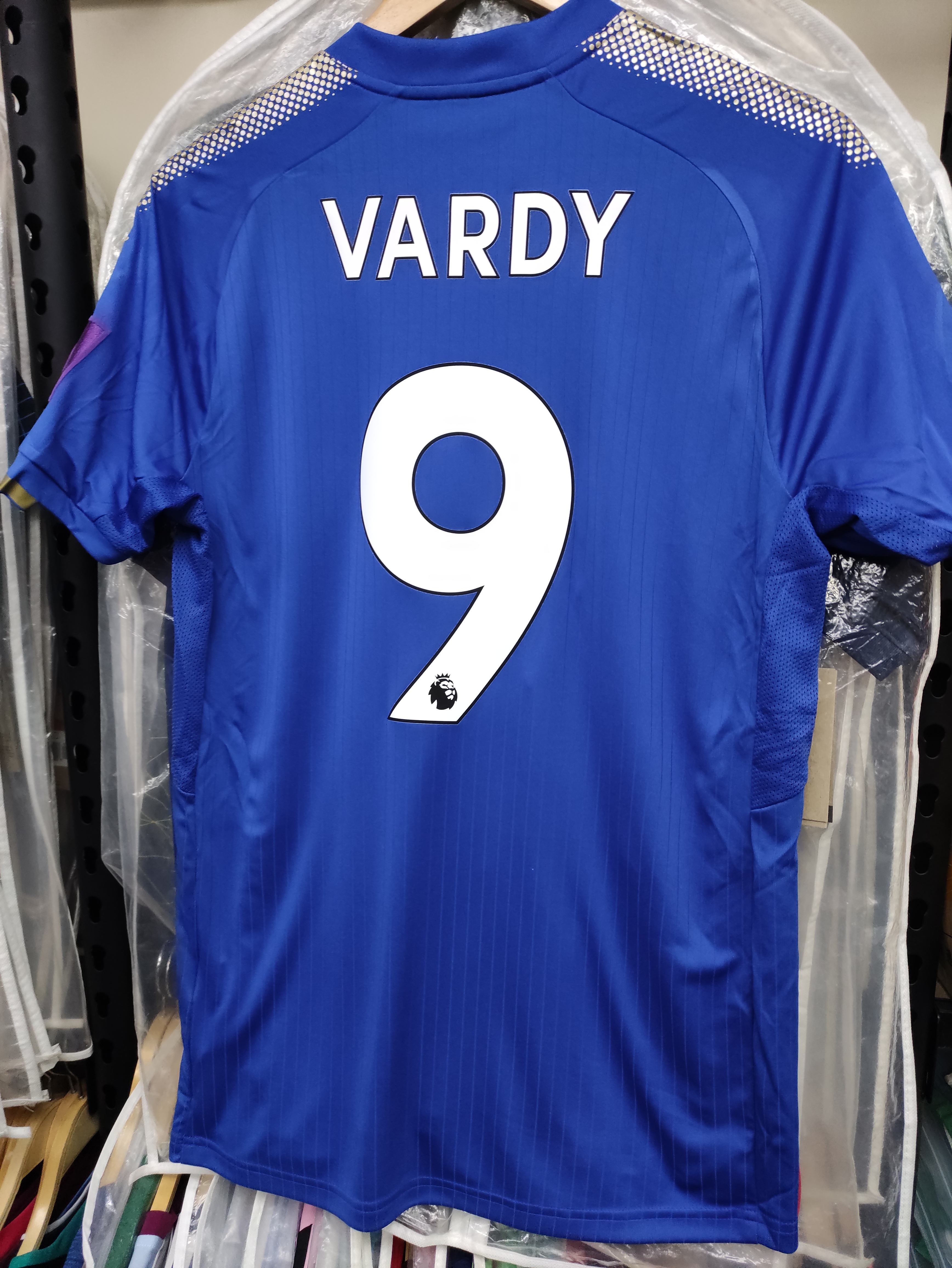 17-18李斯特城主場球衣