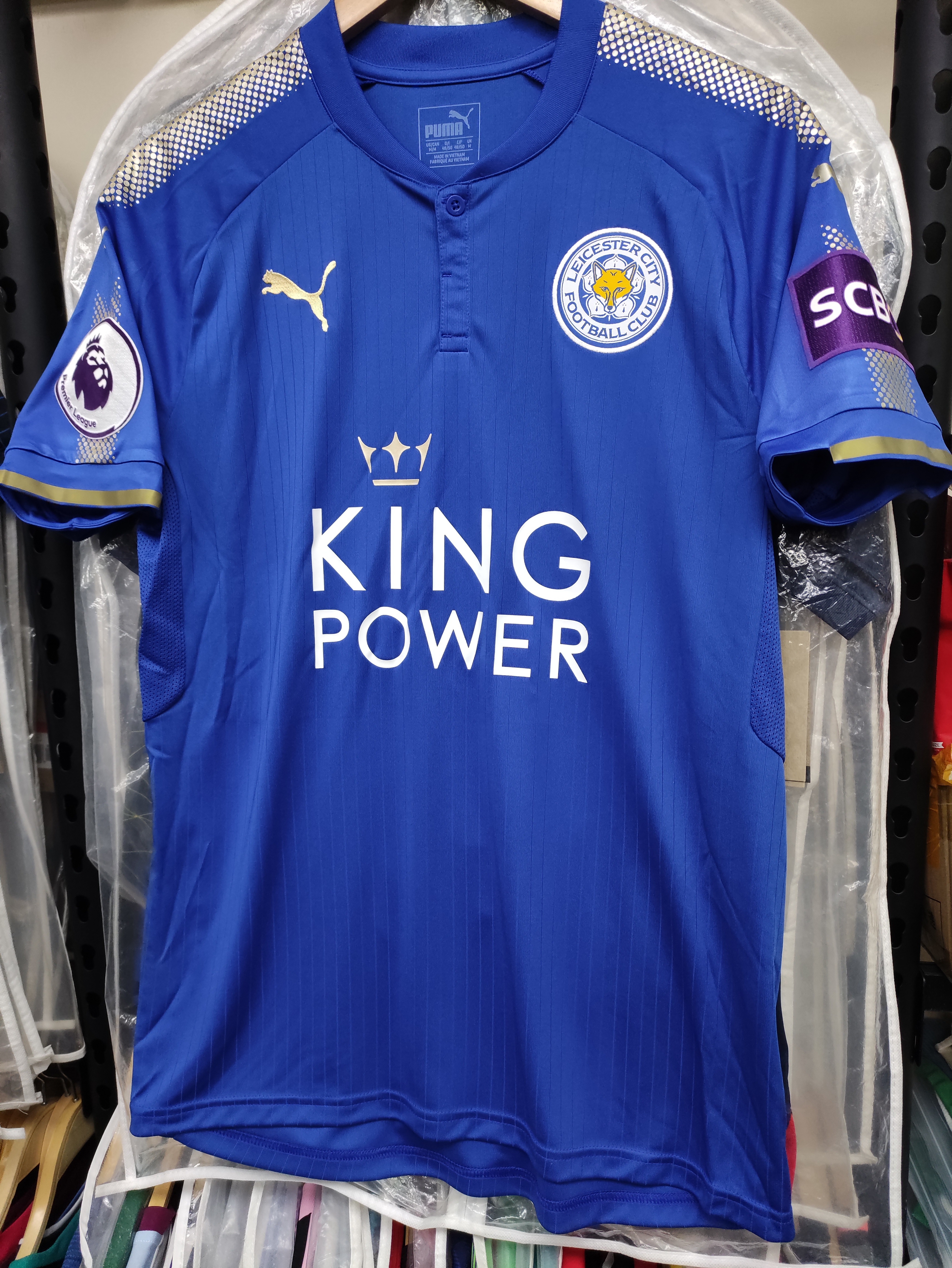 17-18李斯特城主場球衣