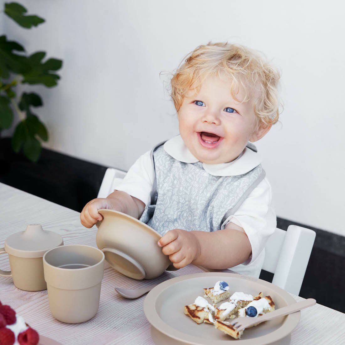 Elodie Details 防水口袋圍兜-日出小猴(Monkey Sunrise)