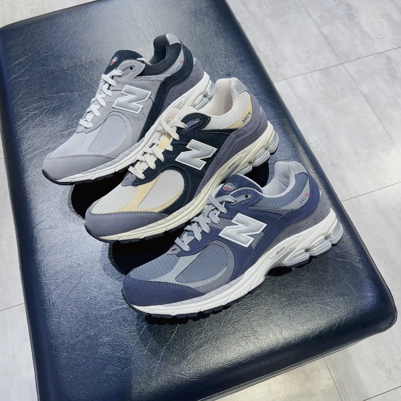 NEW BALANCE M2002R  灰黑/米灰黑/深藍灰