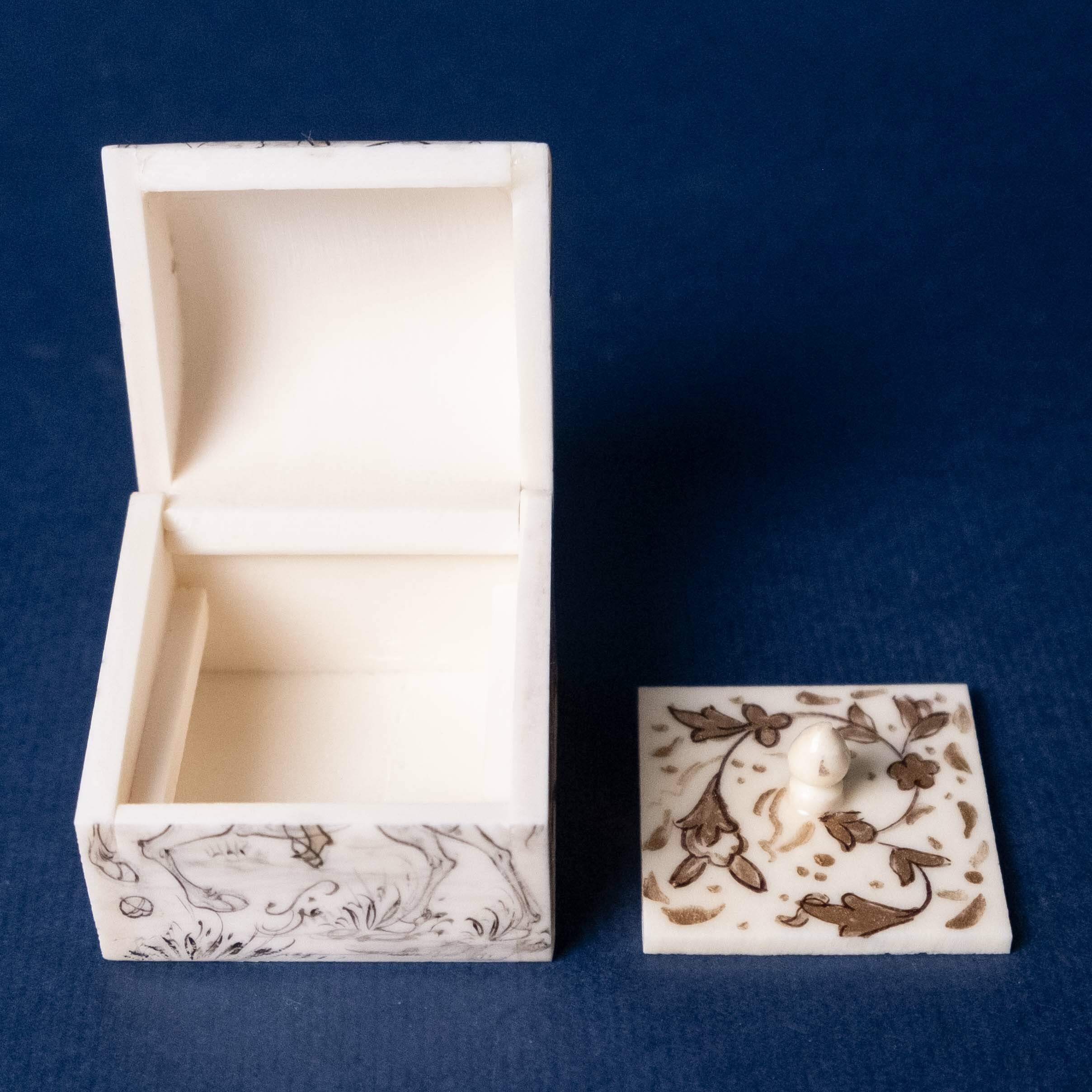 駱駝骨盒玩｜薩勒馬斯｜伊朗