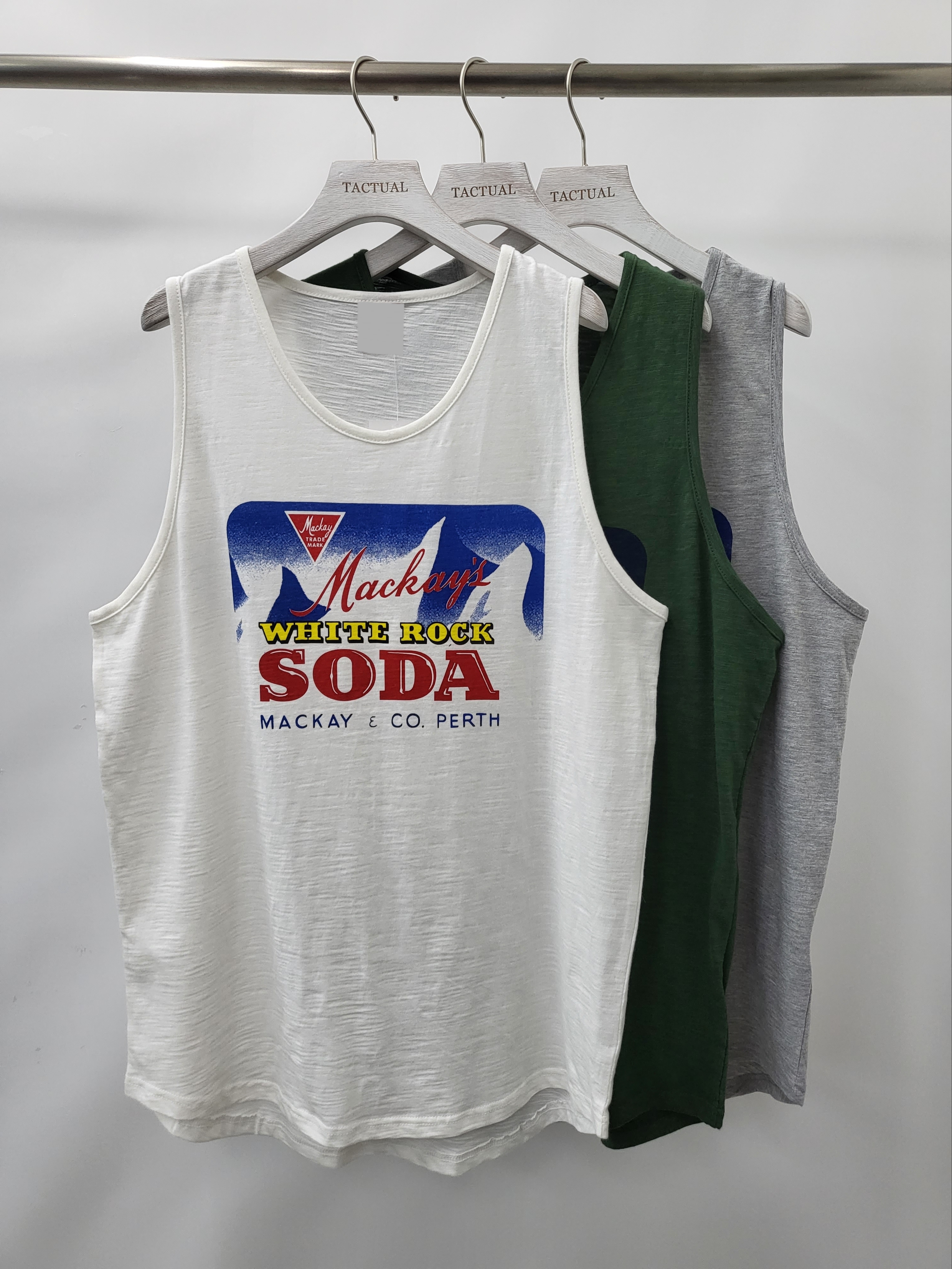 英文字圖案背心 V986