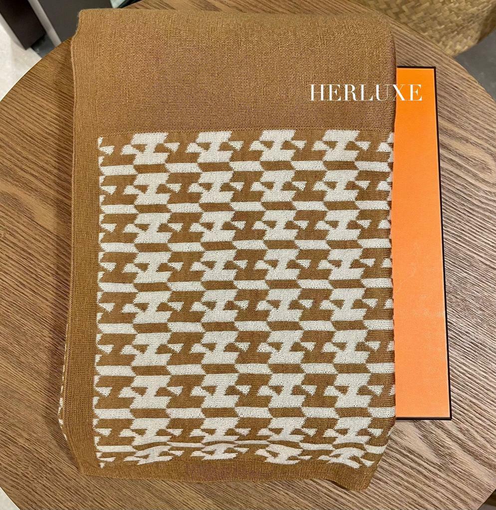 H en bloc/ camel/ beige clair 70% cachemire 30% soie echarpe 50x180cm