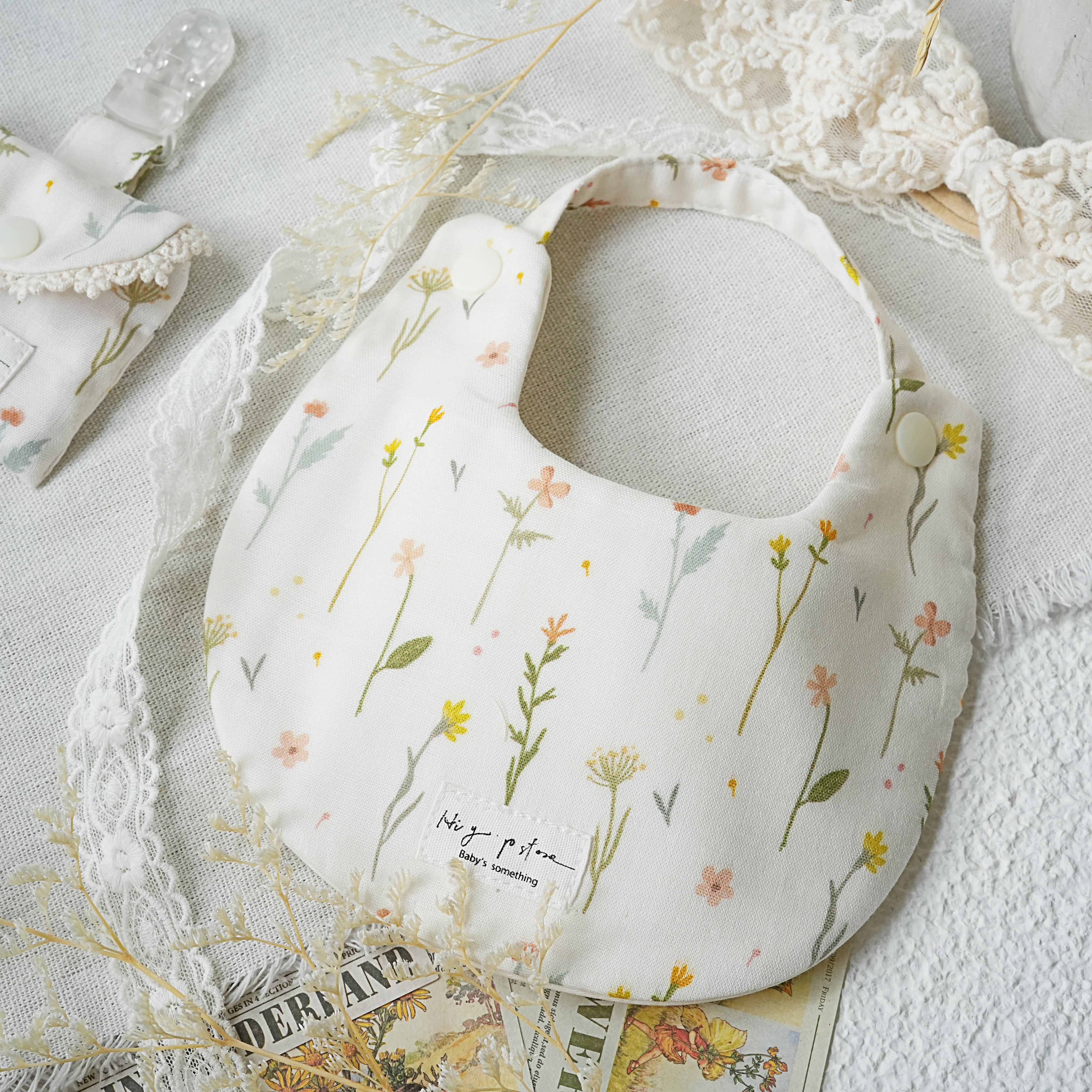 Hi Y.P store-手作圍兜-獨家設計款-清新植花(一般兜)