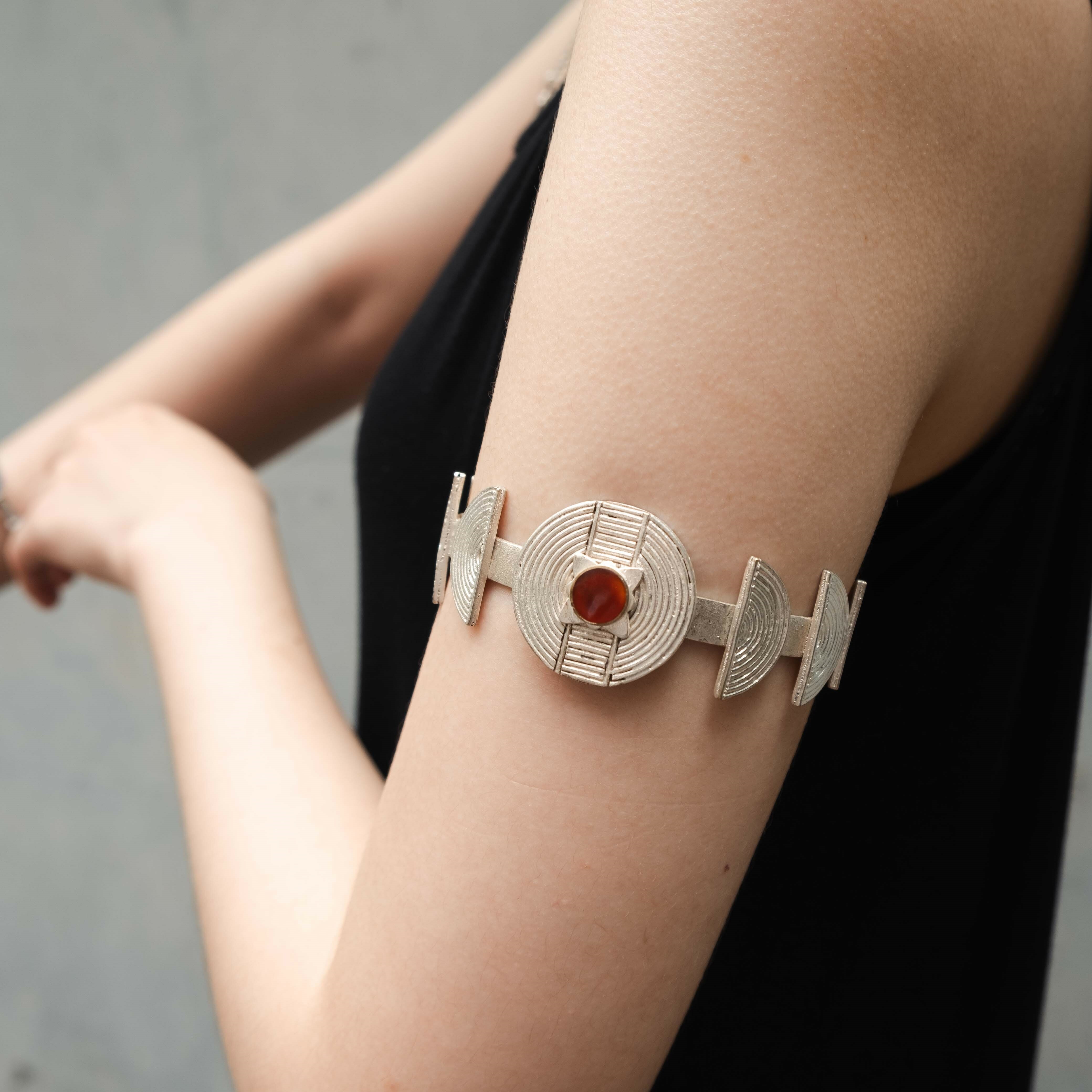 伊斯蘭金工｜Warrior 瑪瑙白銅臂環｜阿富汗