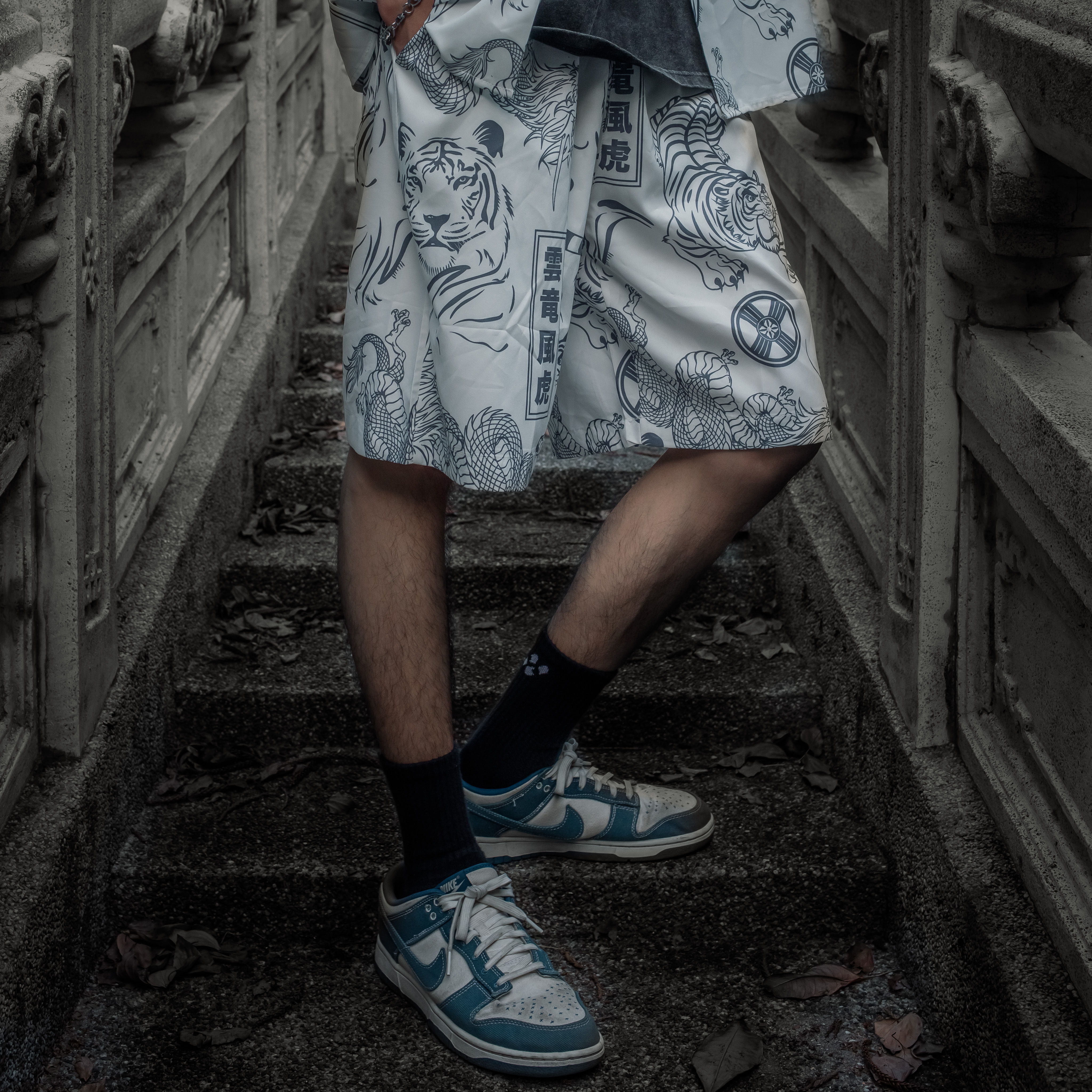 XCTRL 雲龍風虎短褲-白