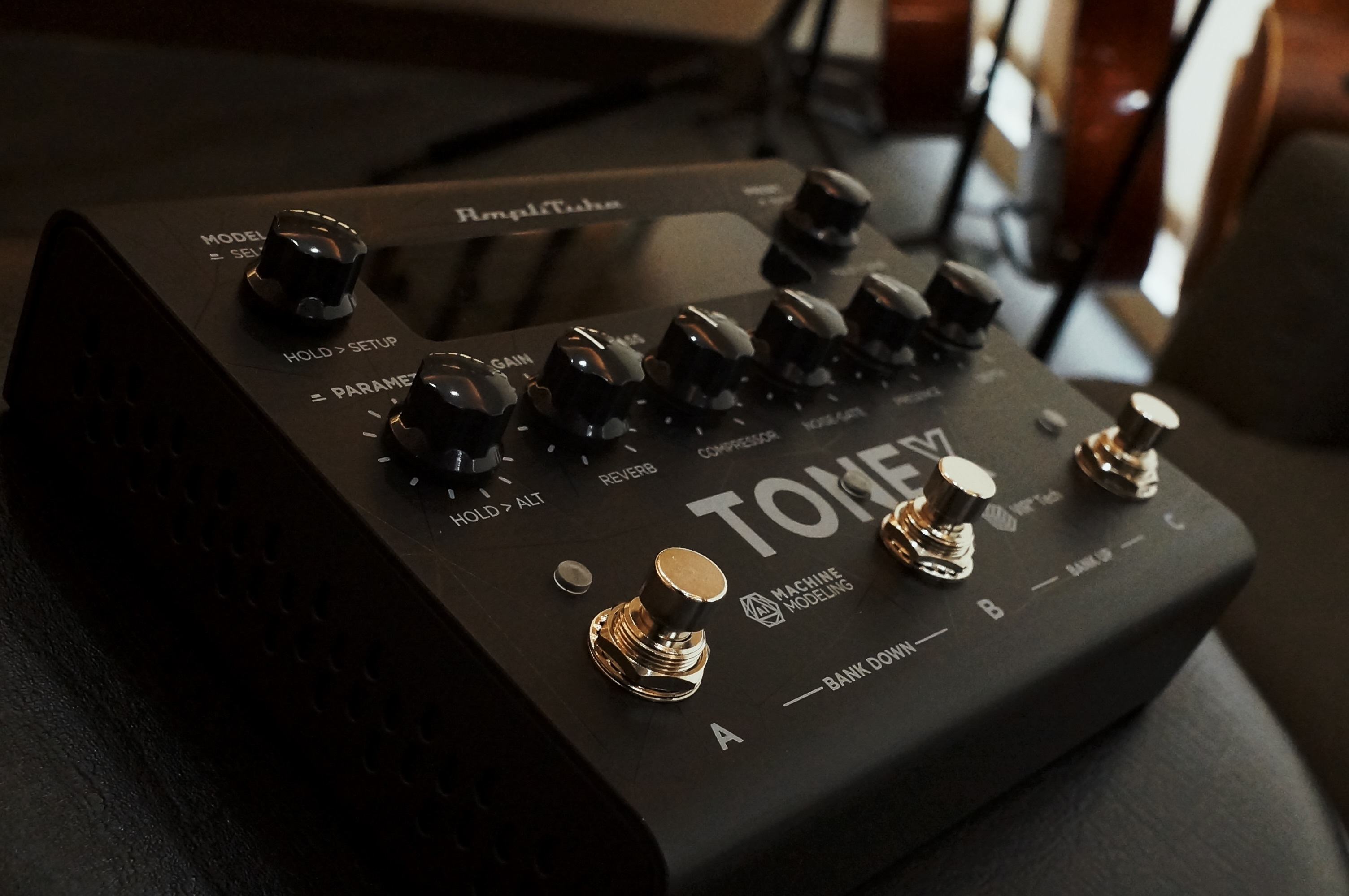 【現貨供應】IK MULTIMEDIA TONEX PEDAL 音色模擬 多功能效果器 第 5 張圖片｜三峽吉他 / Bass