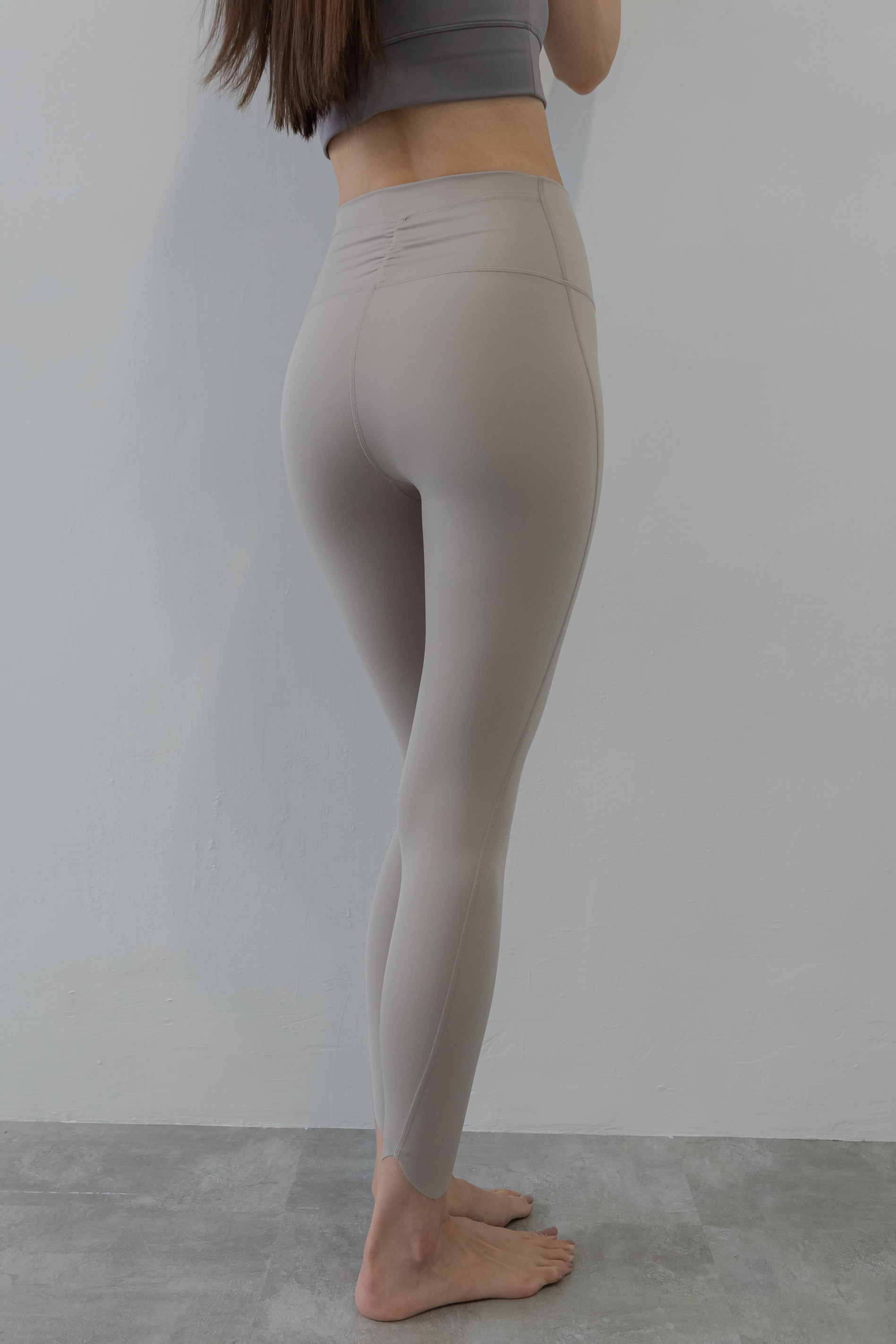 10/10 Shyni Shirring Pockets Legging- 沙色