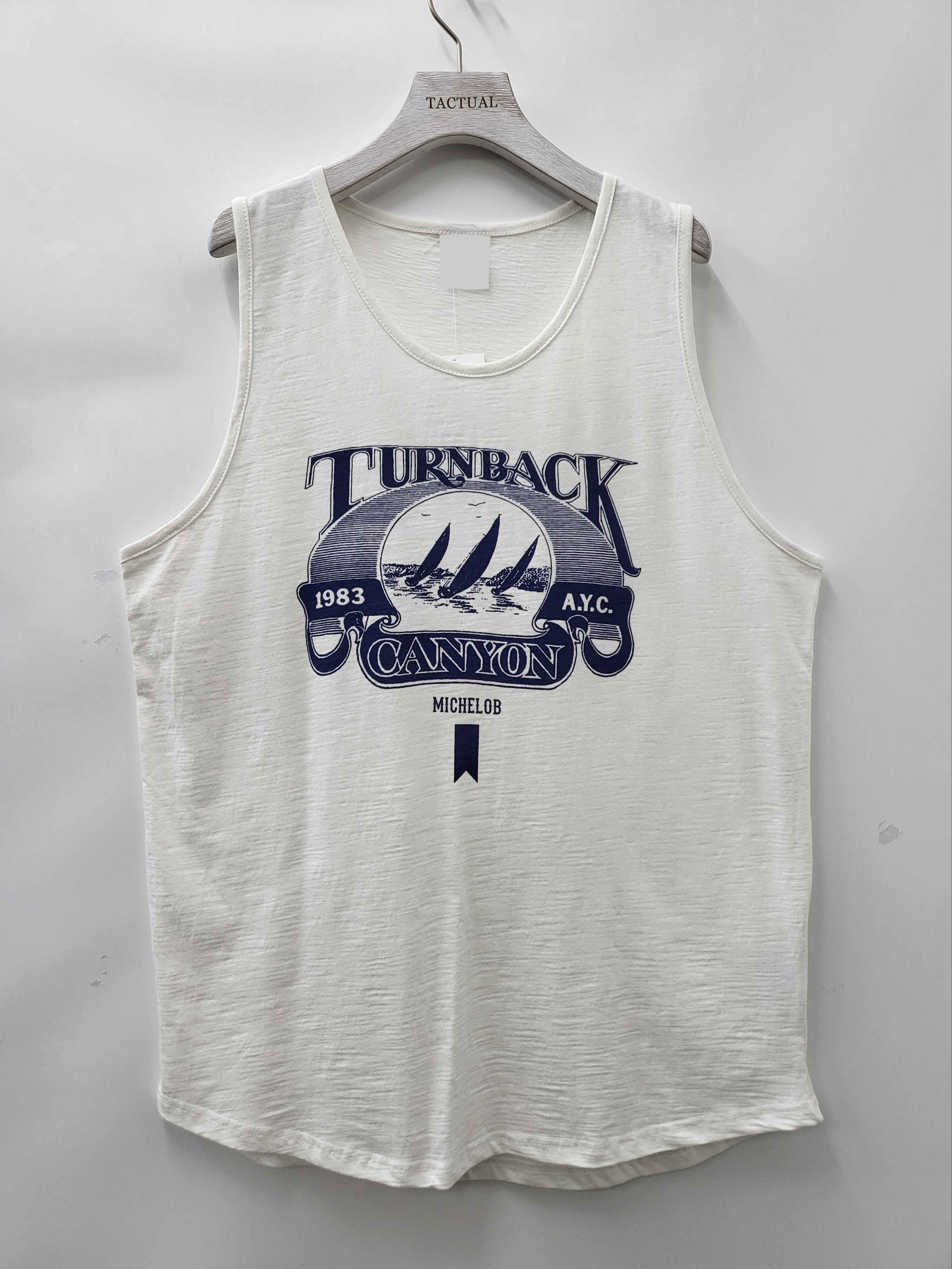 英文字圖案背心 V991