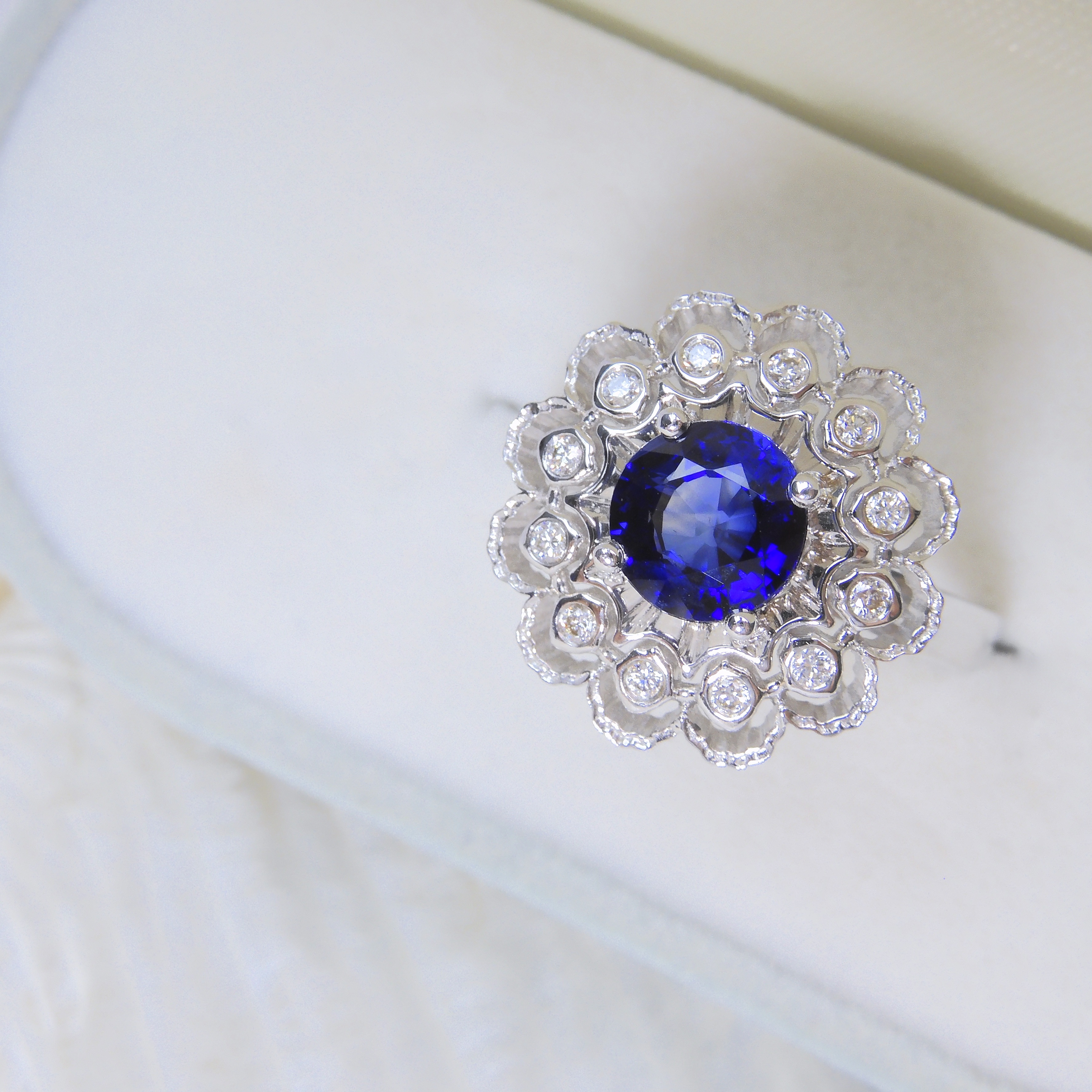 18K金 1.27ct 藍寶石戒指 (配國際證書)