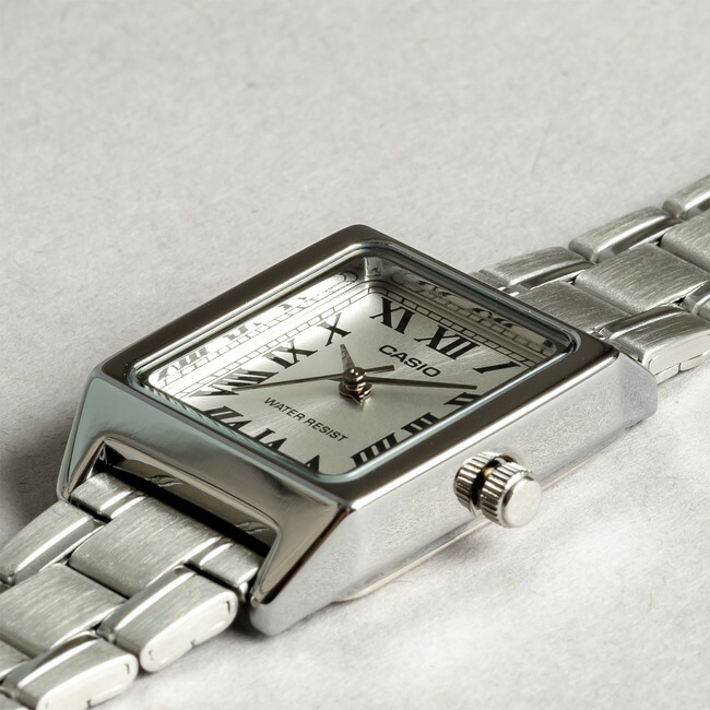 萬年鐘錶 - CASIO  簡單俐落羅馬字小巧方形不鏽鋼女錶 LTP-V007D-7B 錶徑22MM