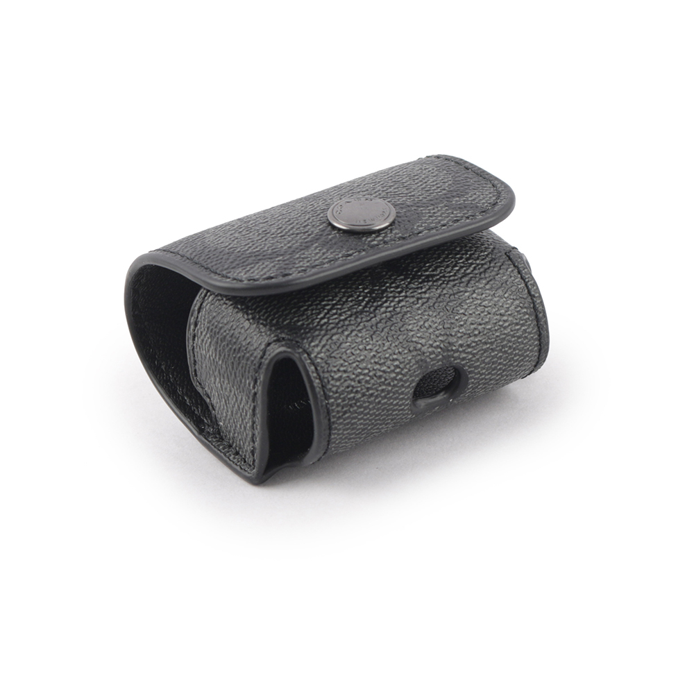 【COACH】塗層帆布及牛皮 Airpods Pro 無線耳機套(炭黑色) C1618 QBCHR