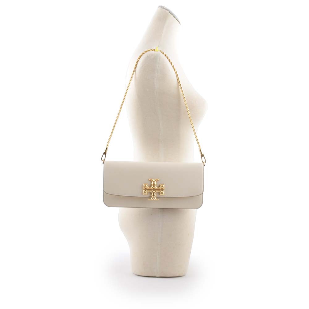 【TORY BURCH】Eleanor 大標誌牛皮肩背鍊包/手拿包(奶油白) 148608 122