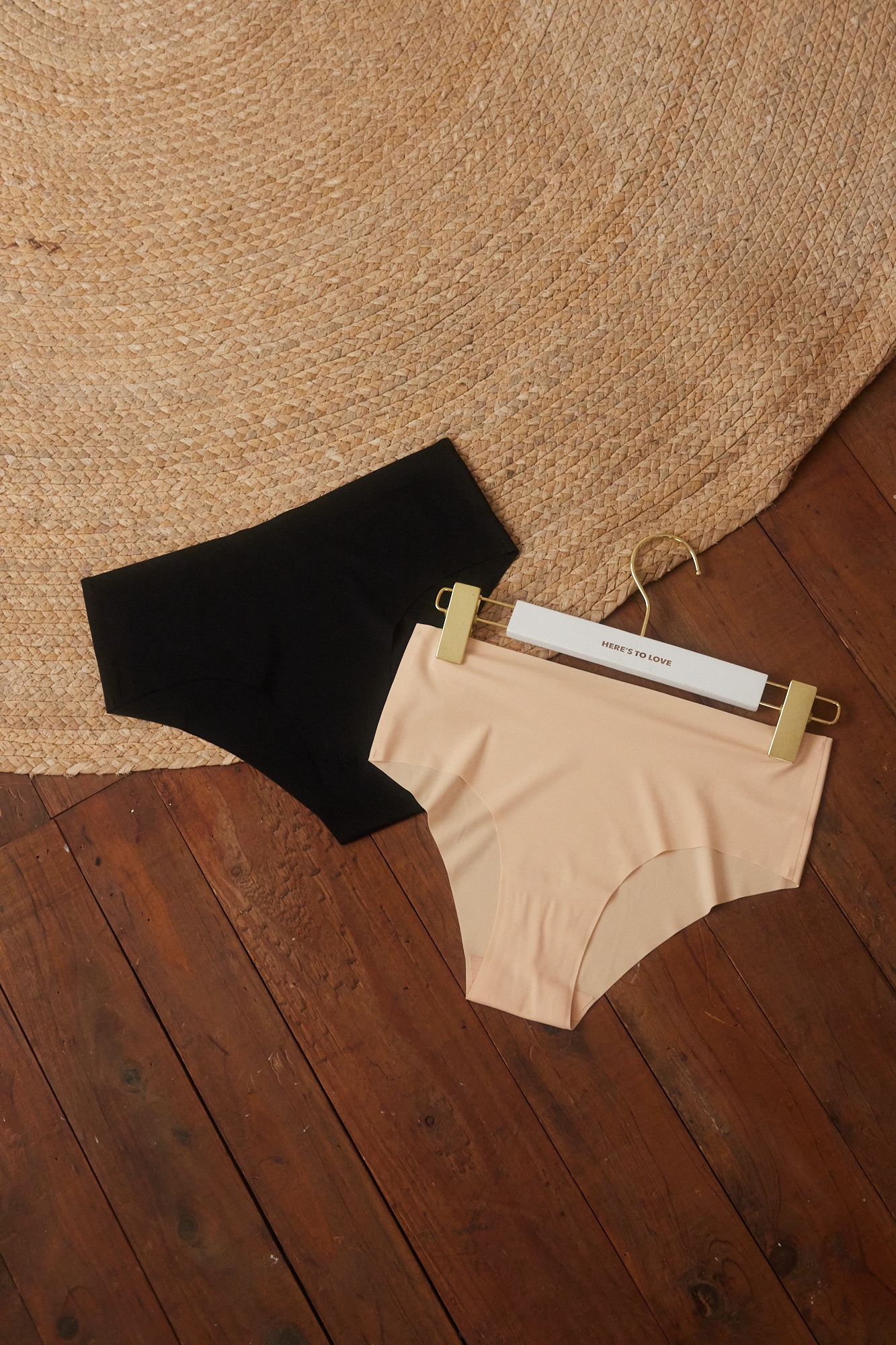 小高腰無痕內褲【內褲/無痕內褲/高腰內褲】－Heres to Love