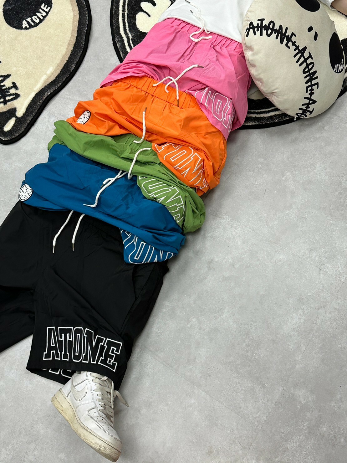 ATONE STUDIO 輕盈尼龍LOGO海灘褲 抽繩短褲 “Board Shorts”