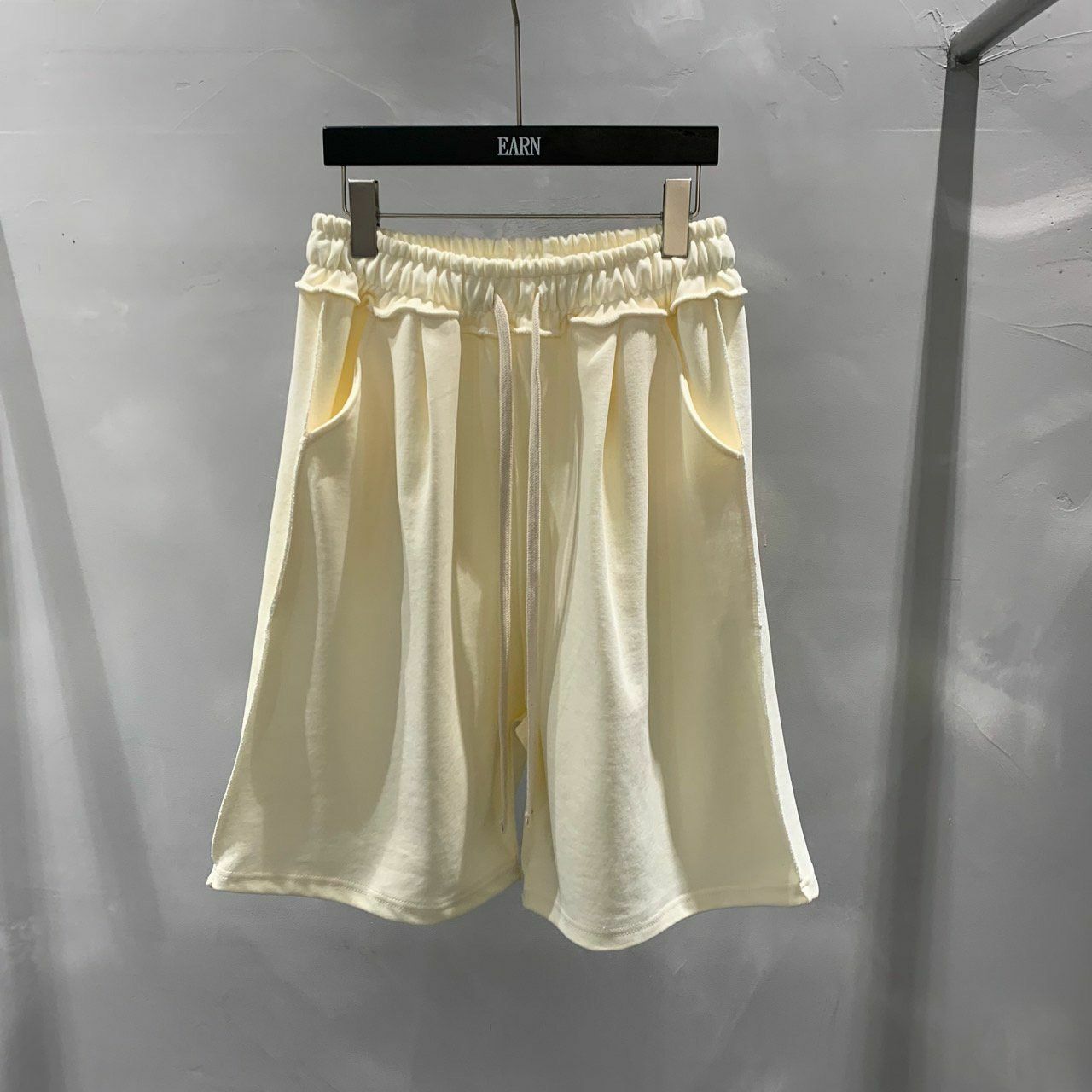 淨色短褲 EARN-006P