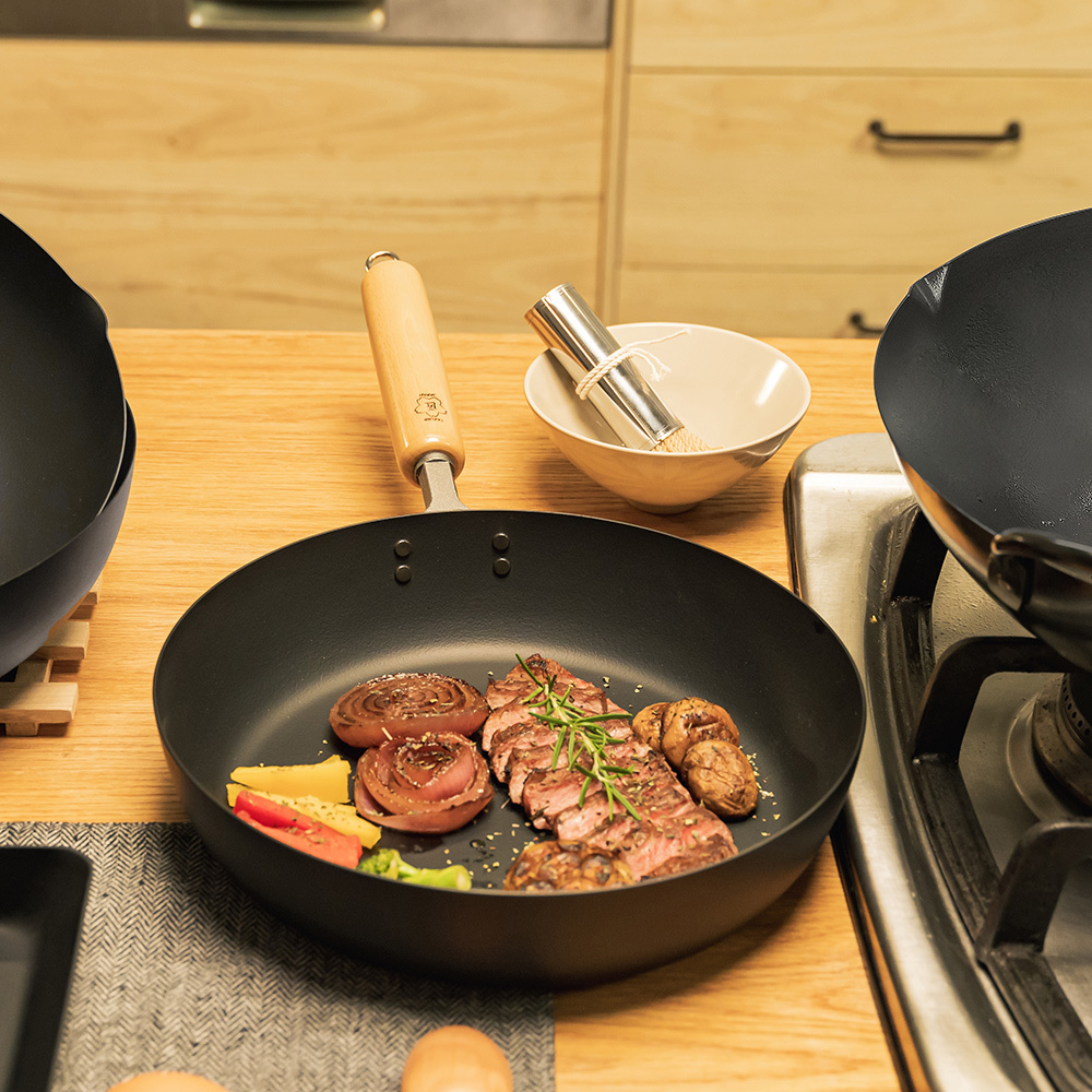 《匠takumi》日本製凹凸岩紋鐵製平底鍋( 26cm/3L)