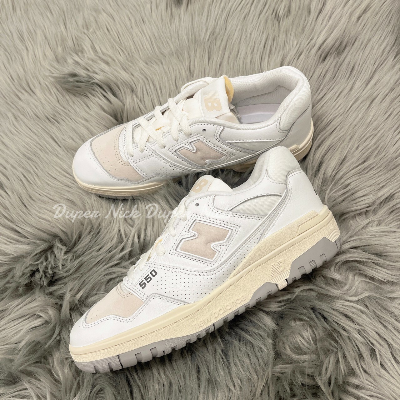 New Balance 550復古鞋 米白色